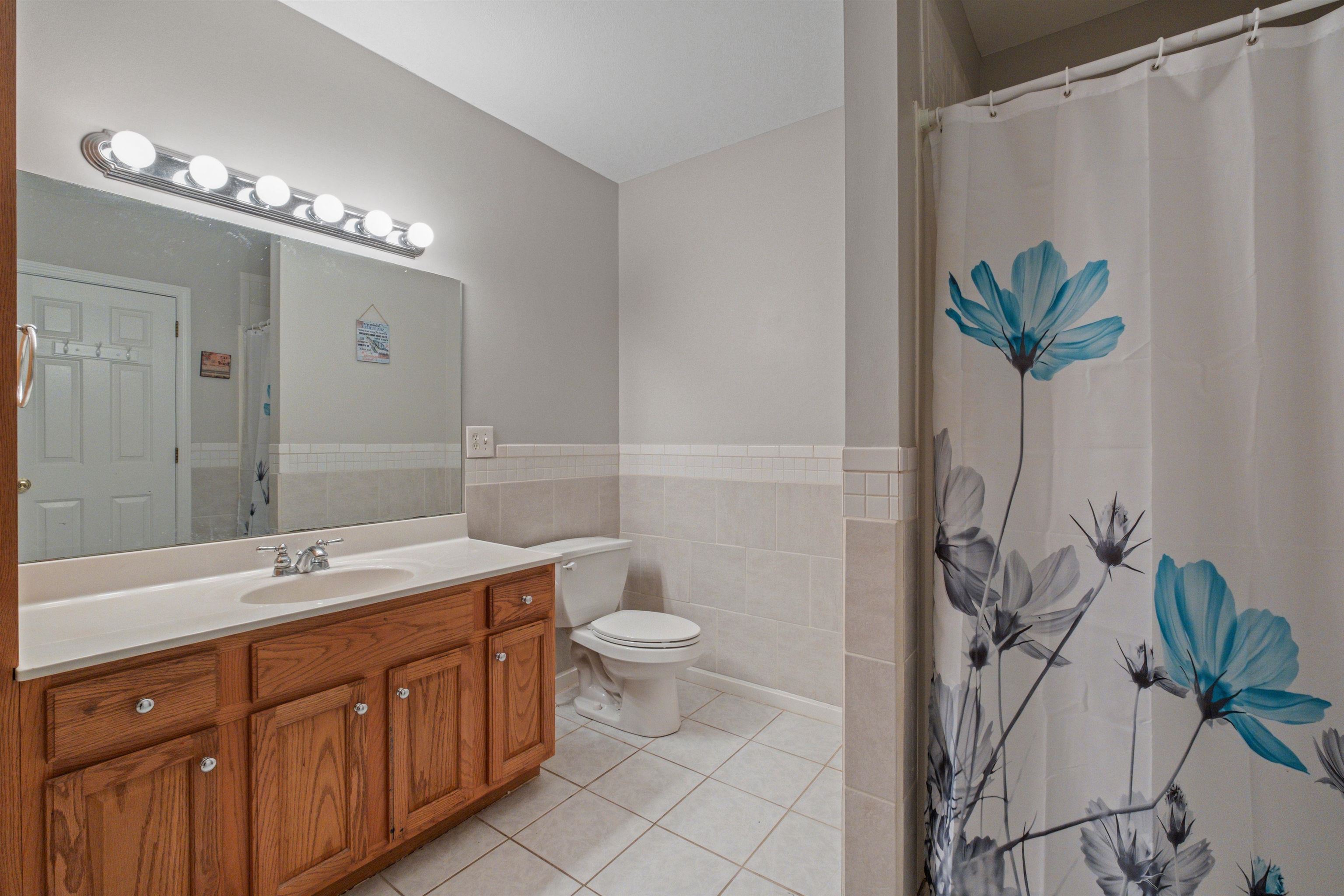 210 Kent Farm Road Unit: 2