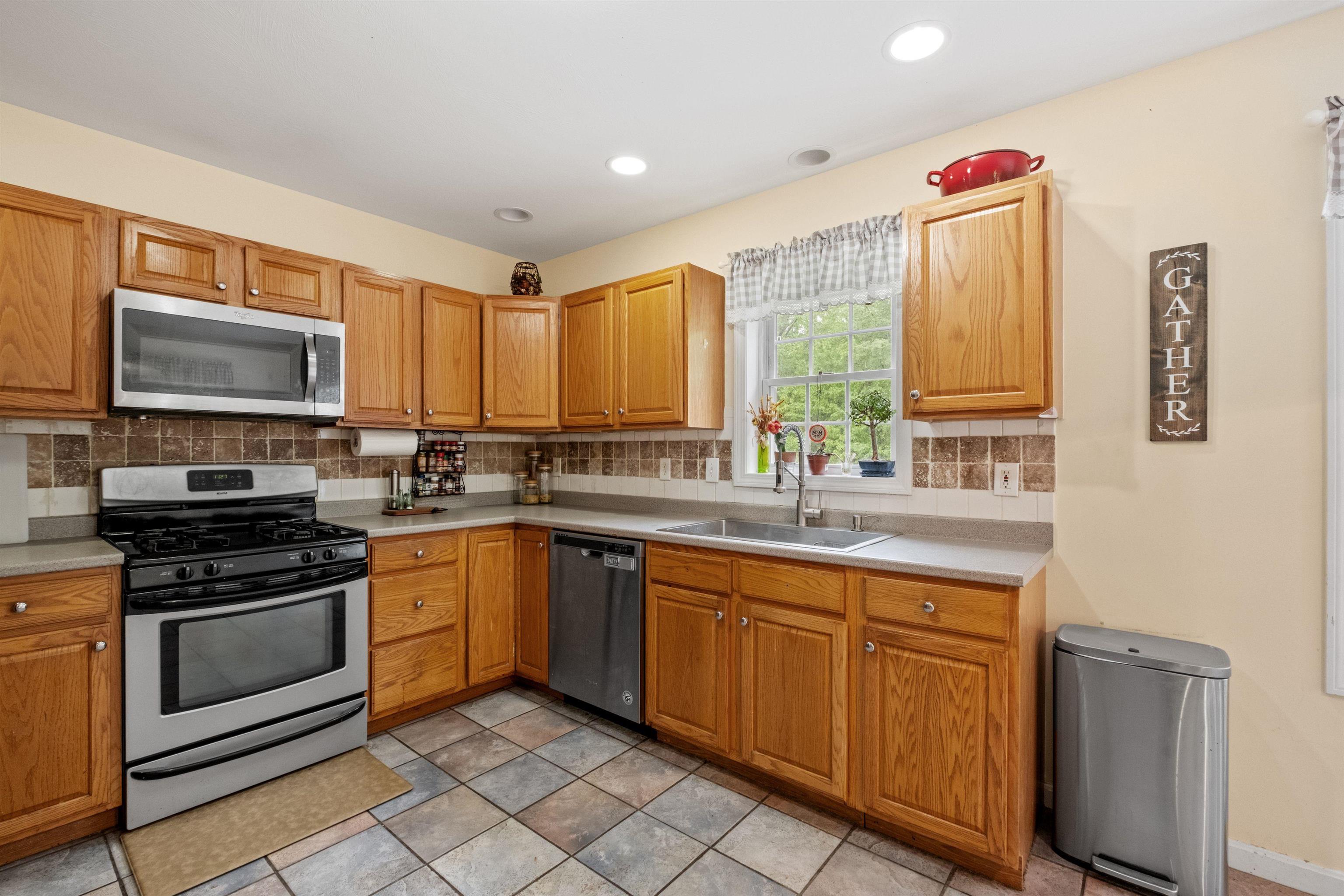 210 Kent Farm Road Unit: 2