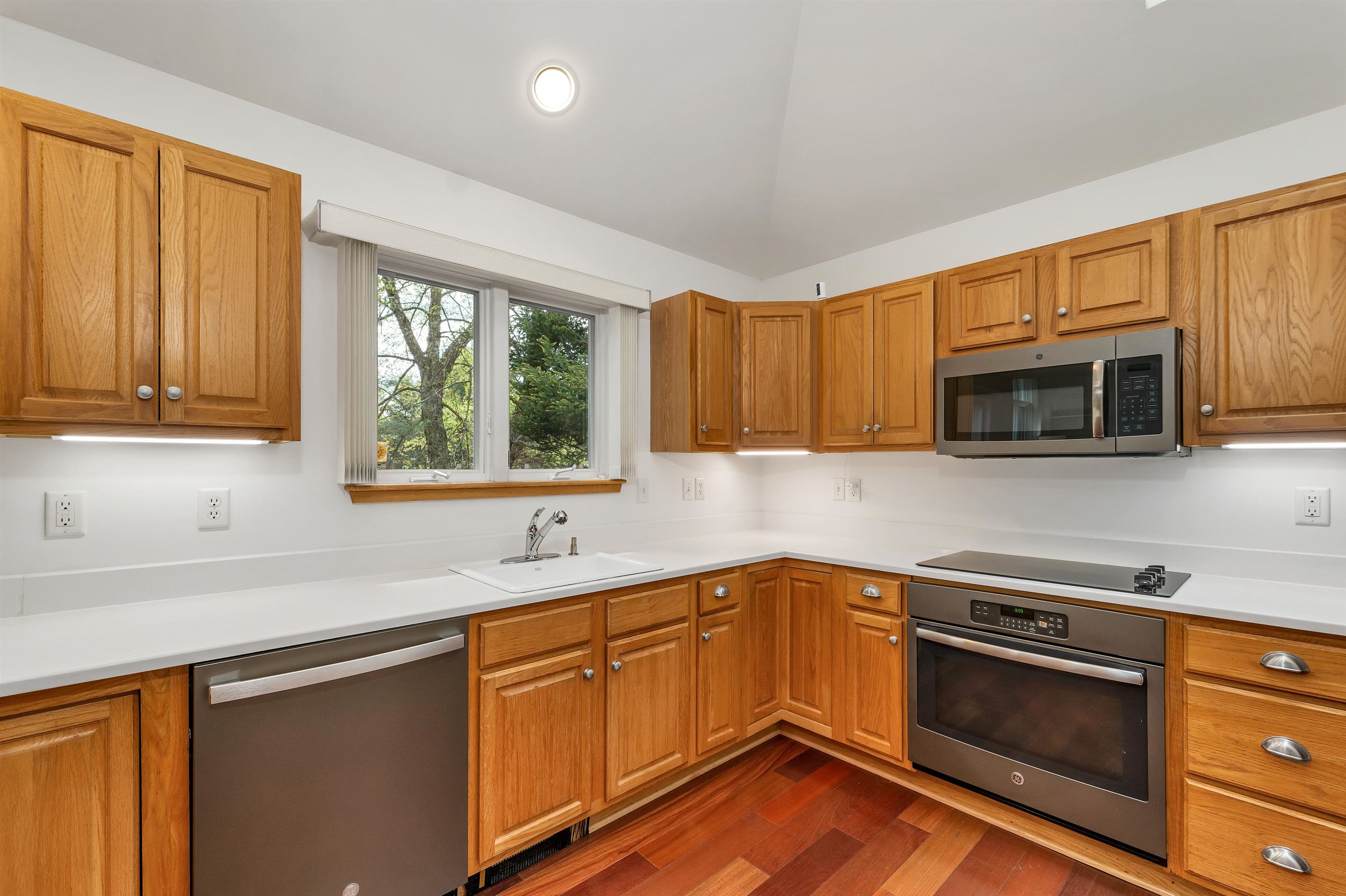 42 Apple Blossom Drive