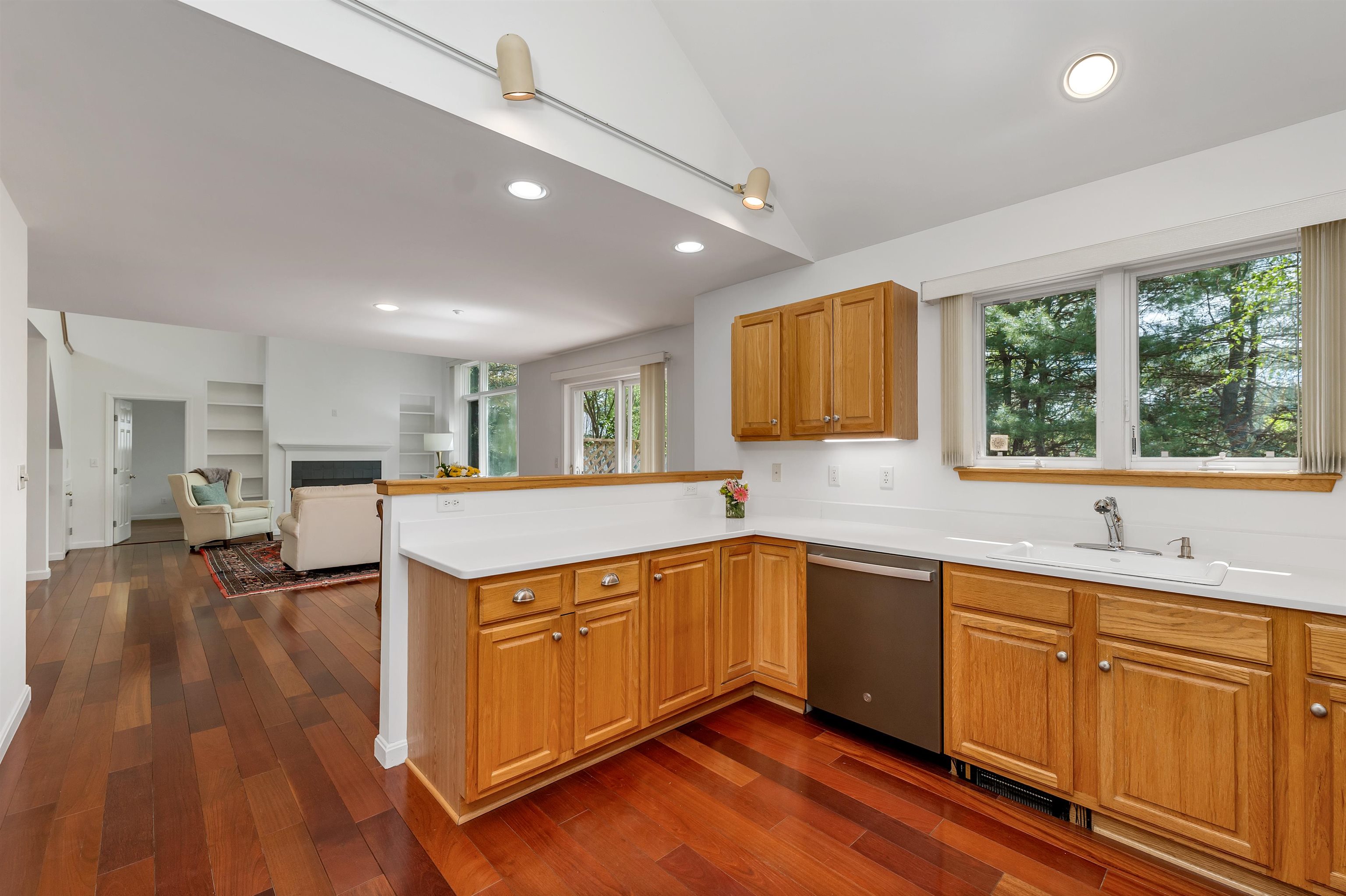 42 Apple Blossom Drive