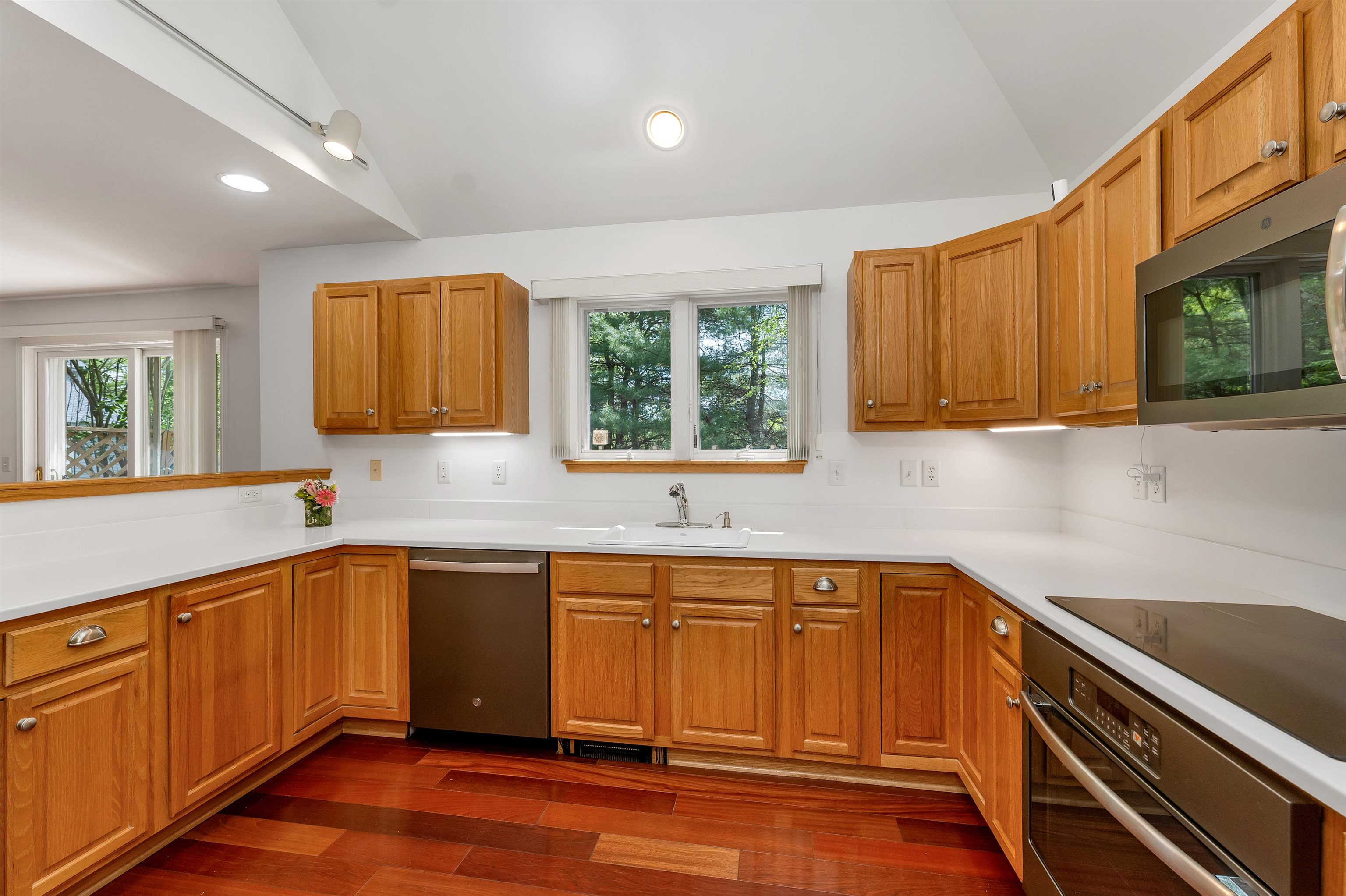 42 Apple Blossom Drive