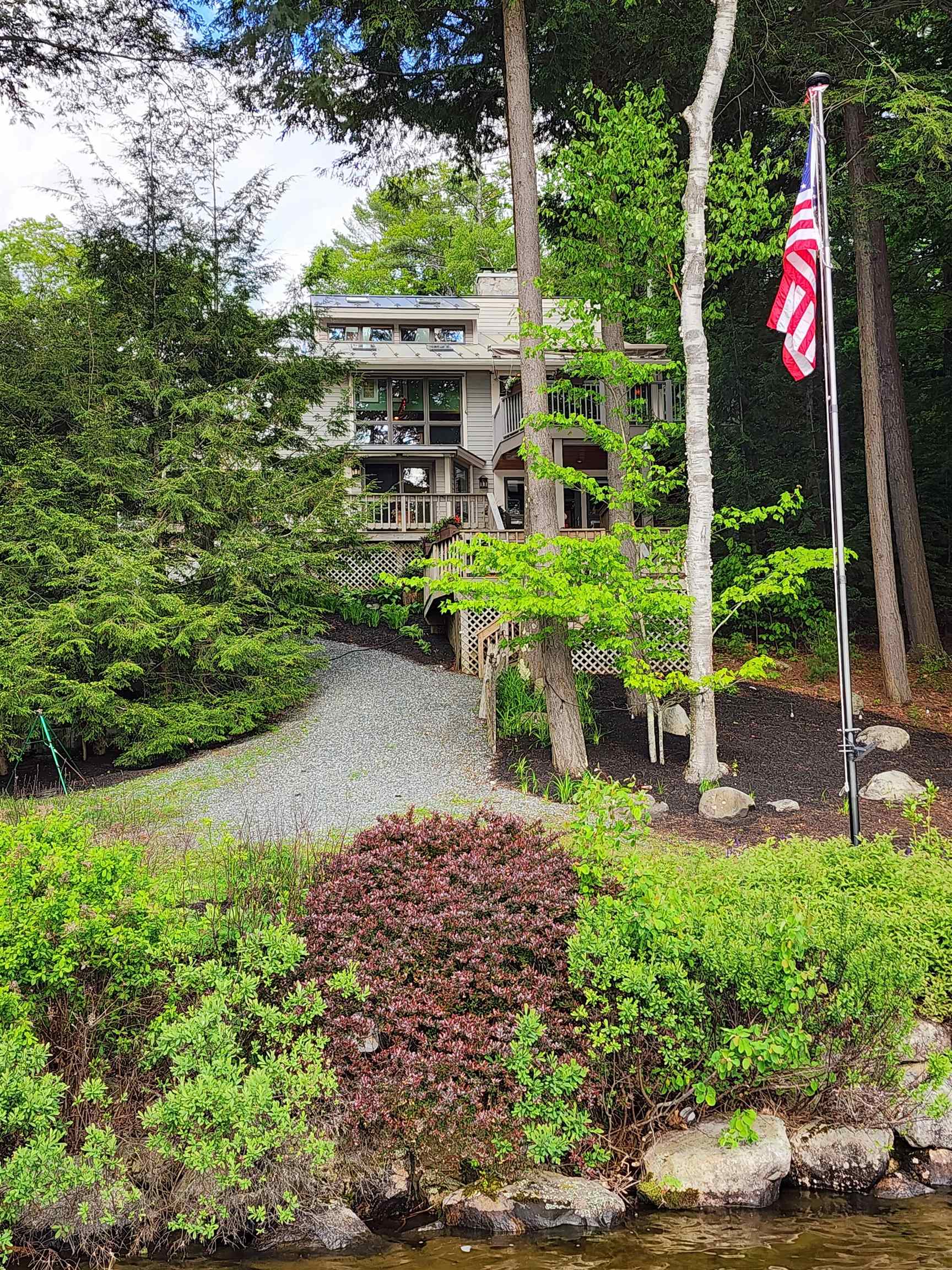 17 Starr Drive