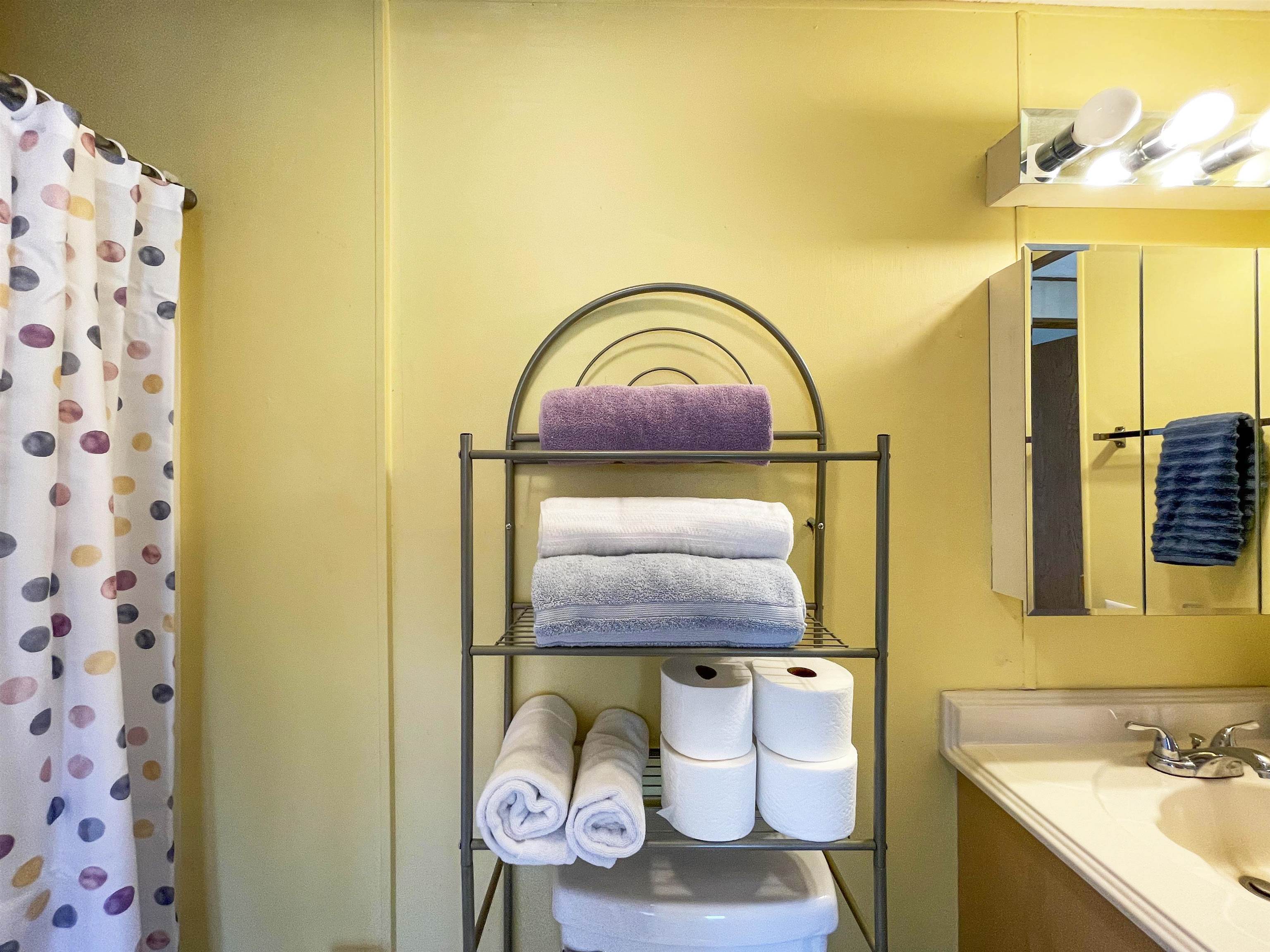 290 Calef Highway Unit: D23