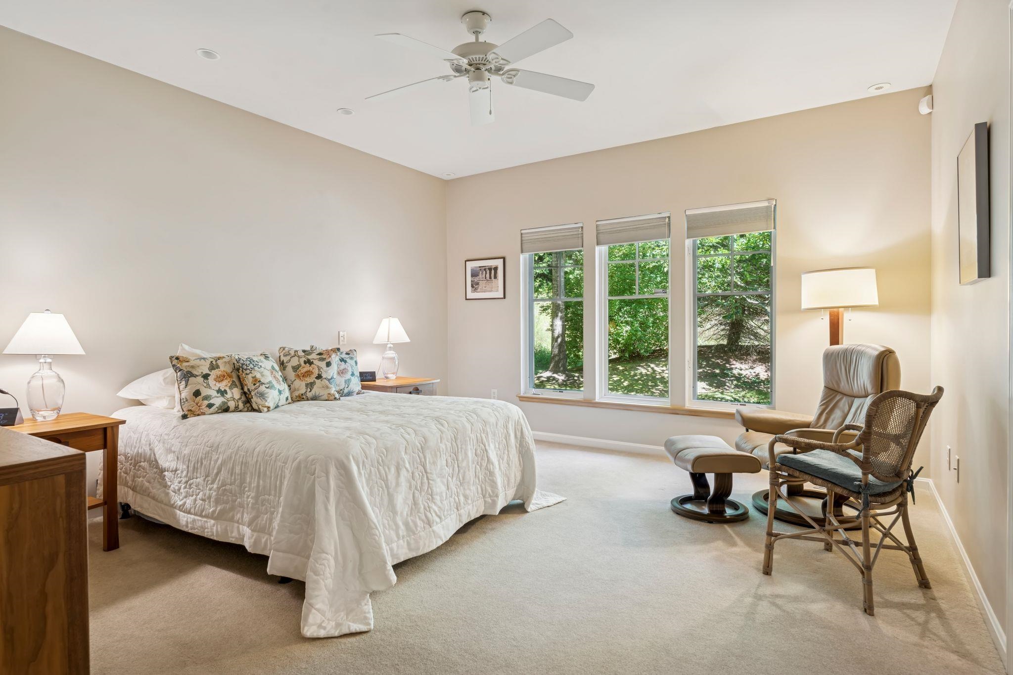 7 Bacchus Circle