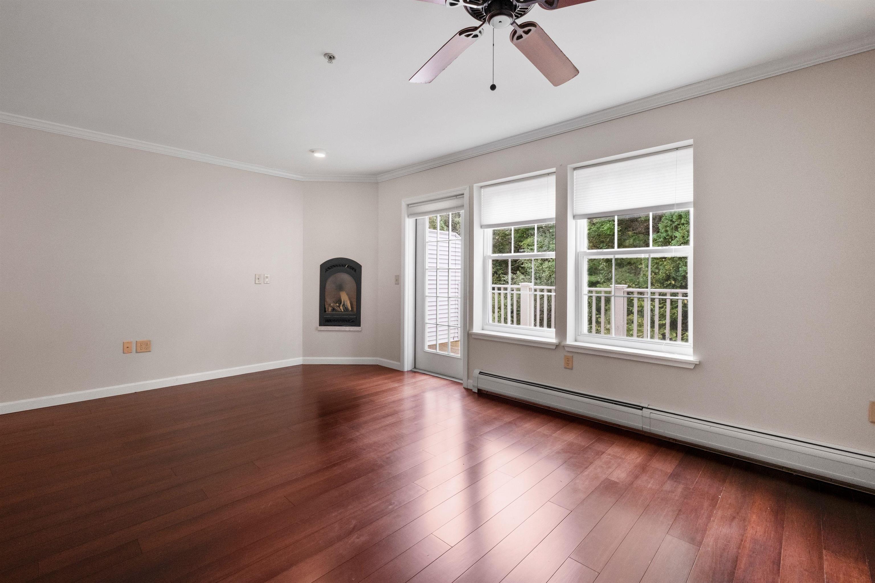 2680 Hartford Avenue Unit: 15