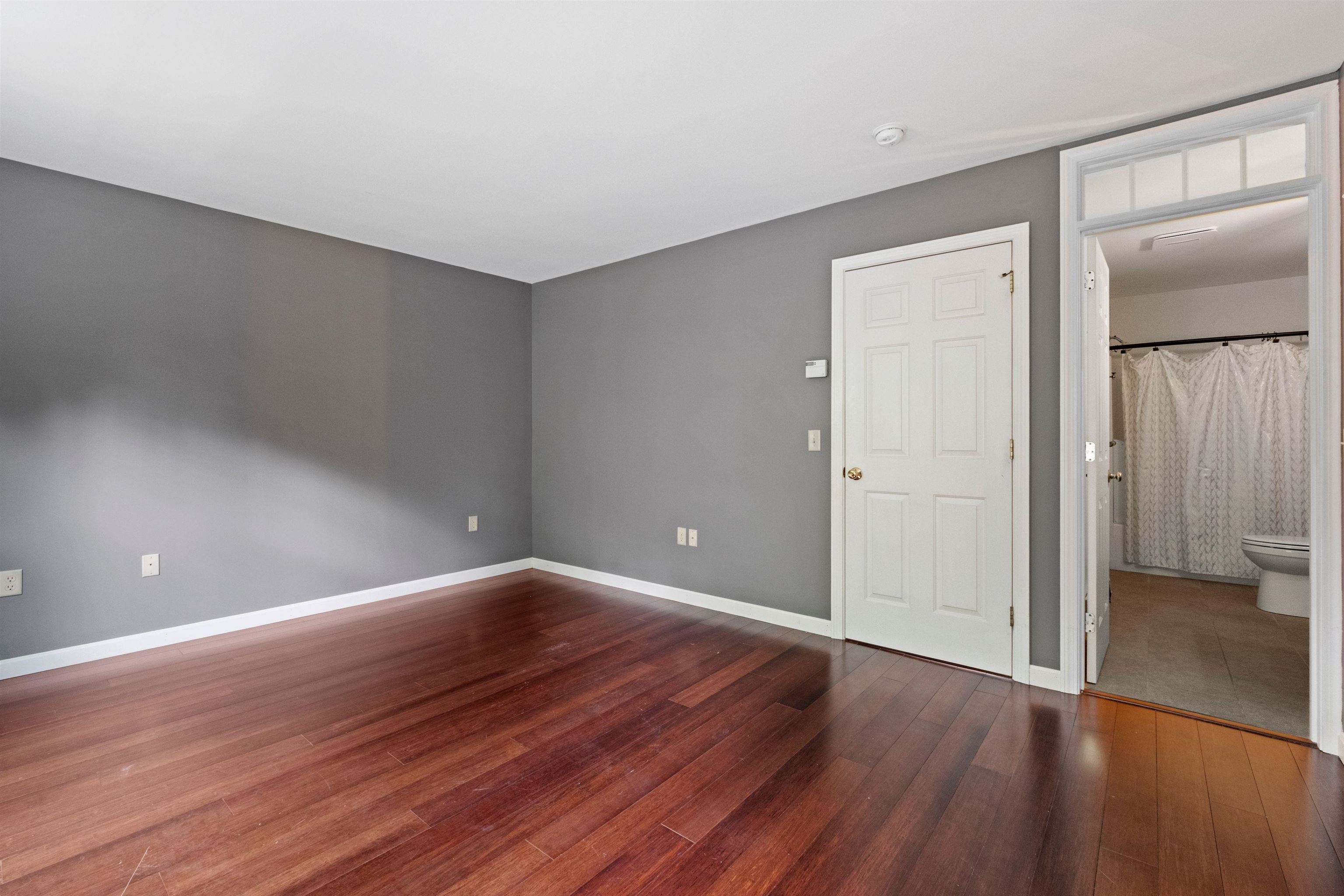 2680 Hartford Avenue Unit: 15