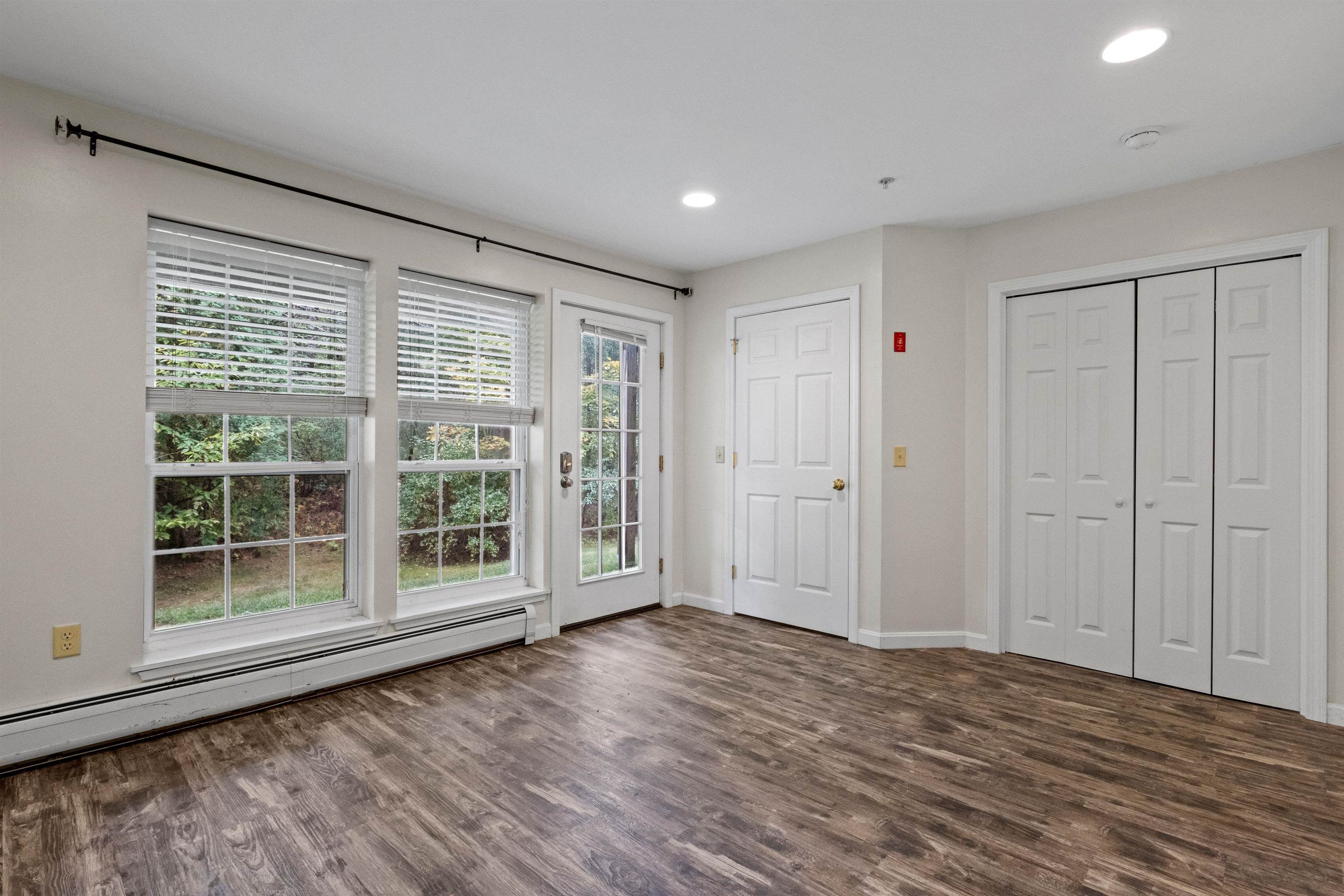 2680 Hartford Avenue Unit: 15