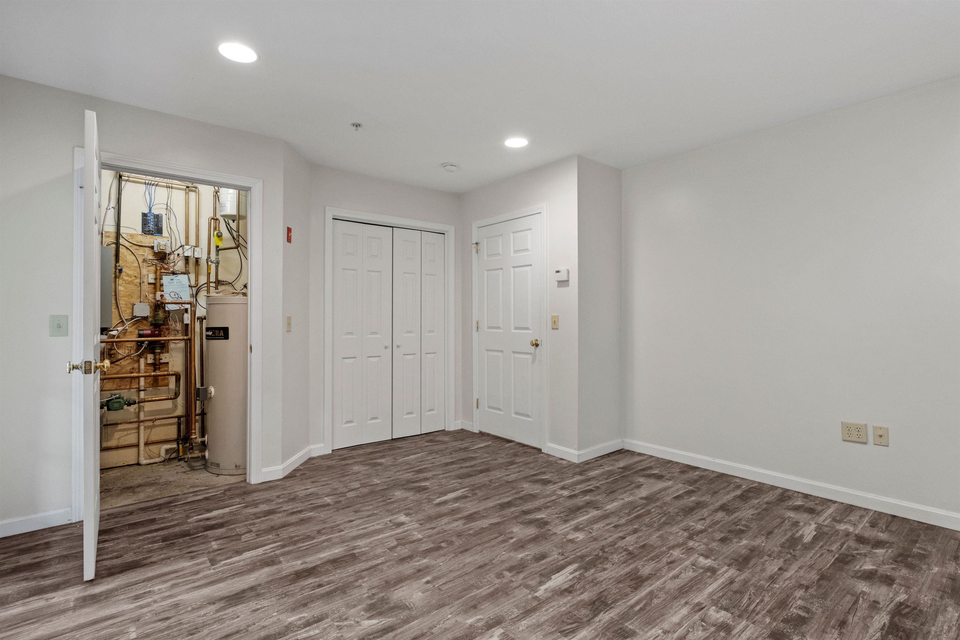 2680 Hartford Avenue Unit: 15