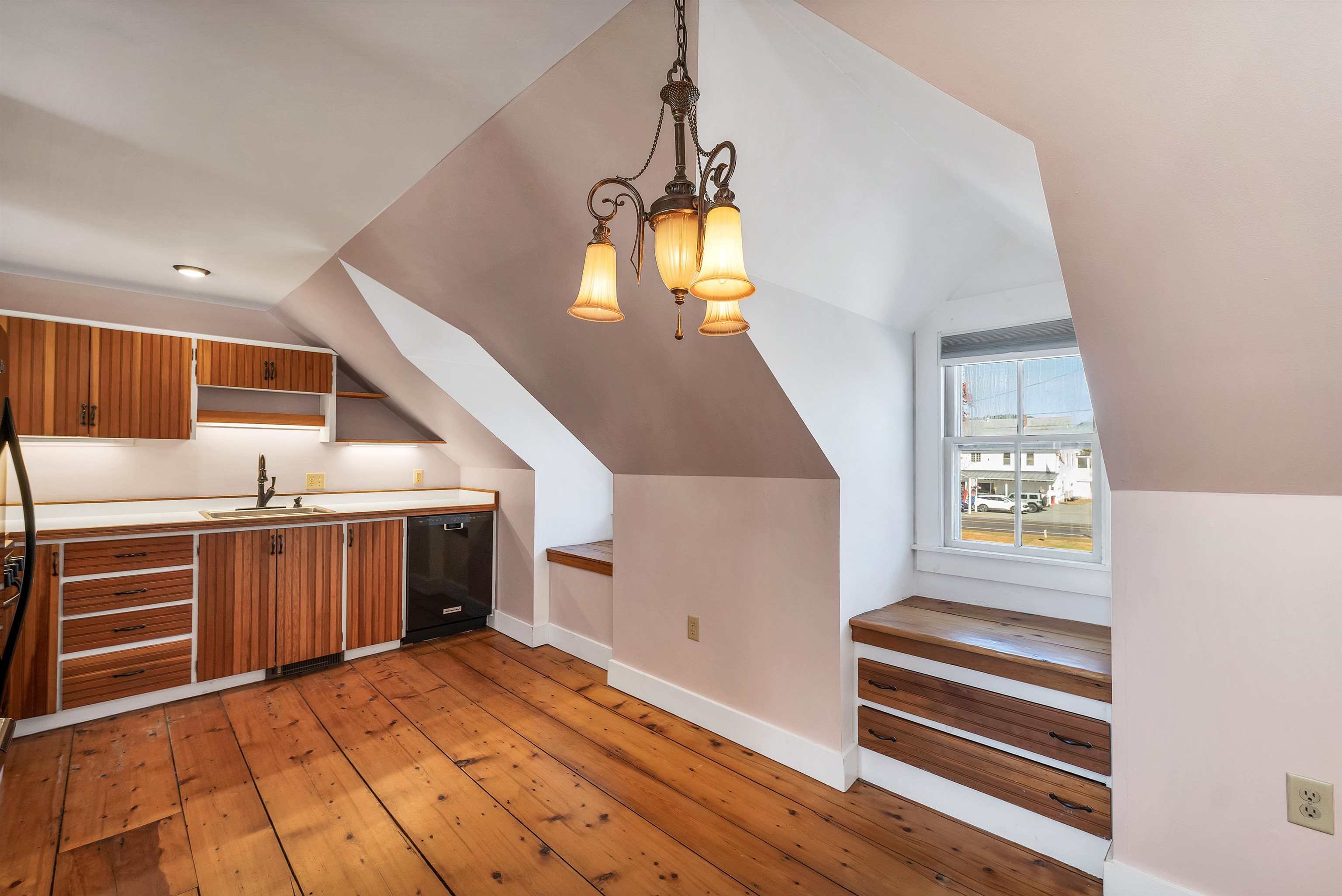 6 On the Common Unit: 5