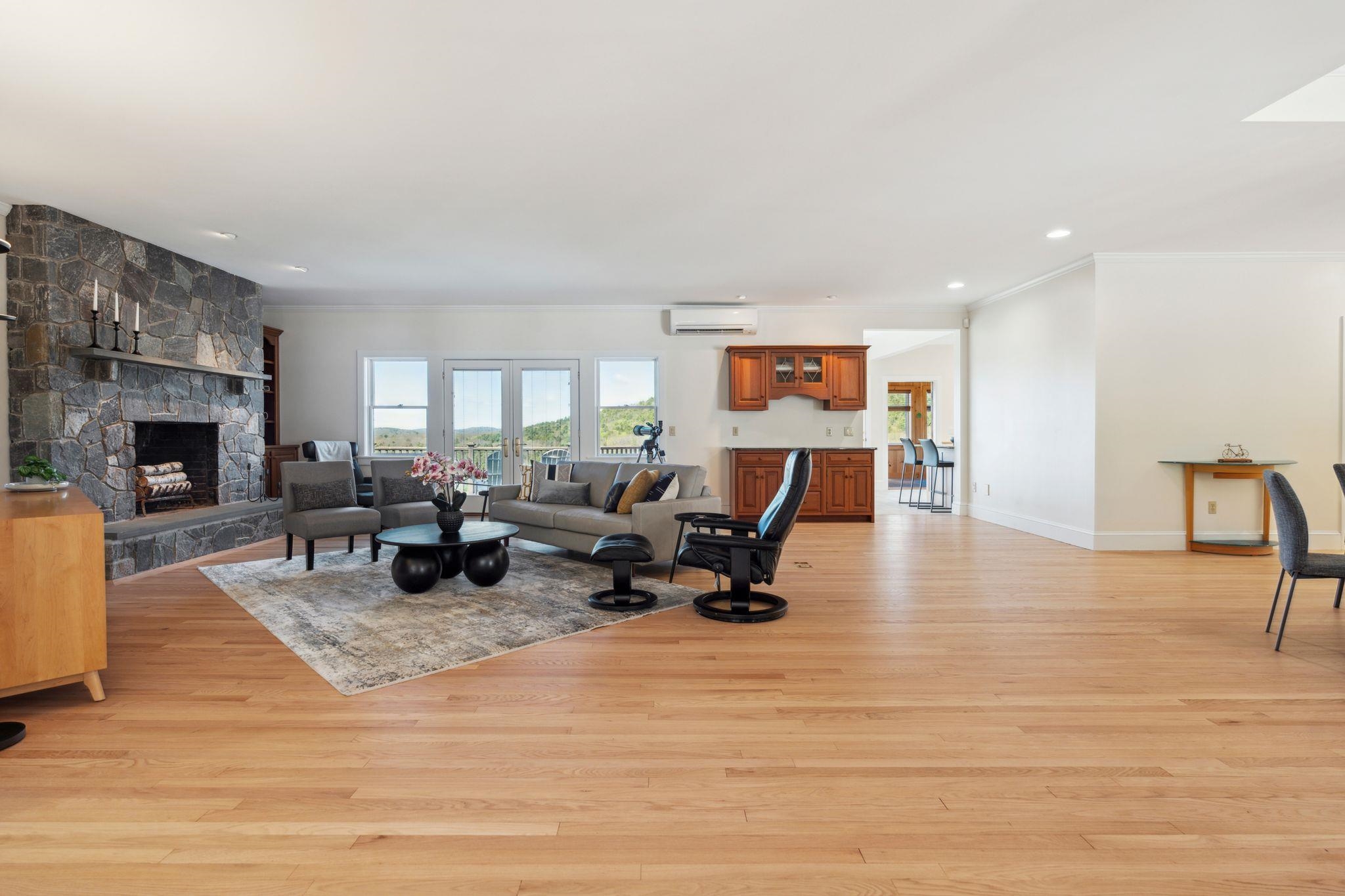 31 Eagle Ridge Drive