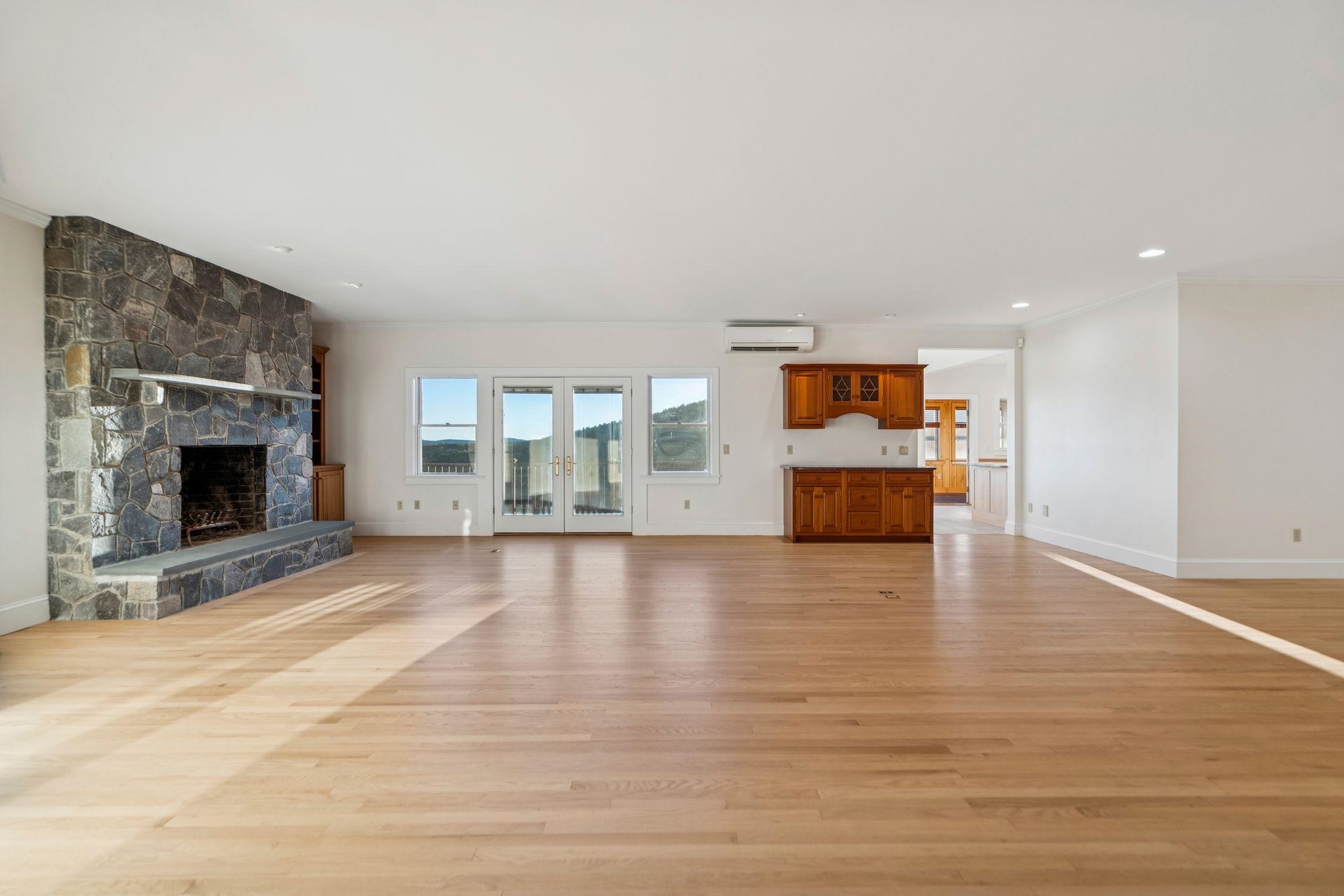 31 Eagle Ridge Drive