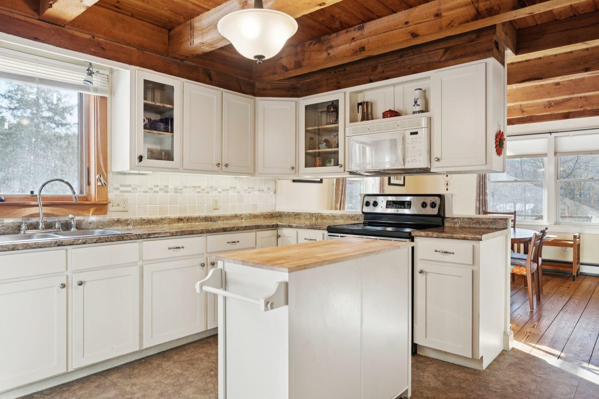 8 Laclair Drive