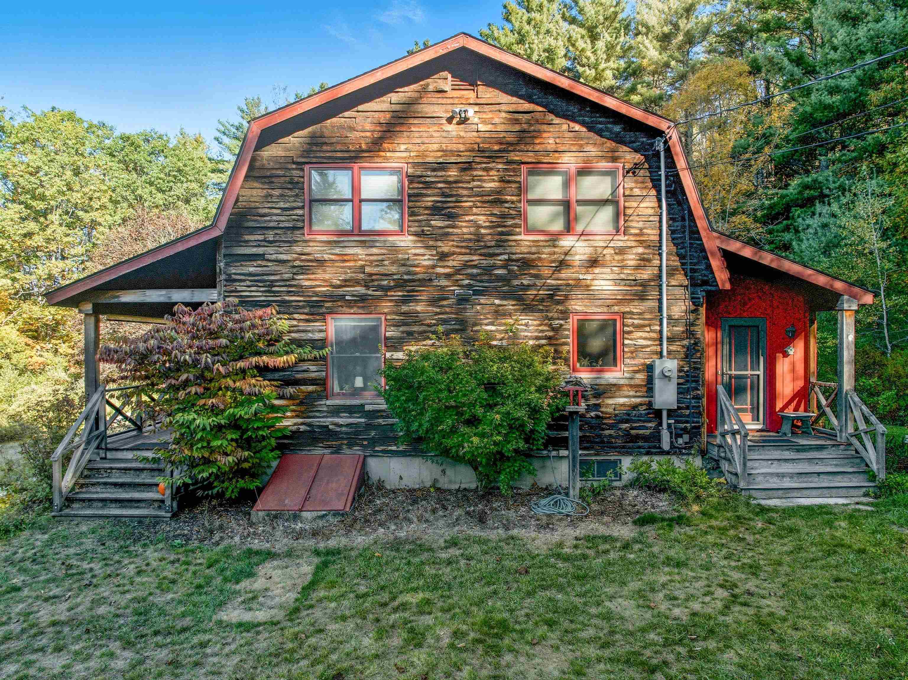 8 Laclair Drive