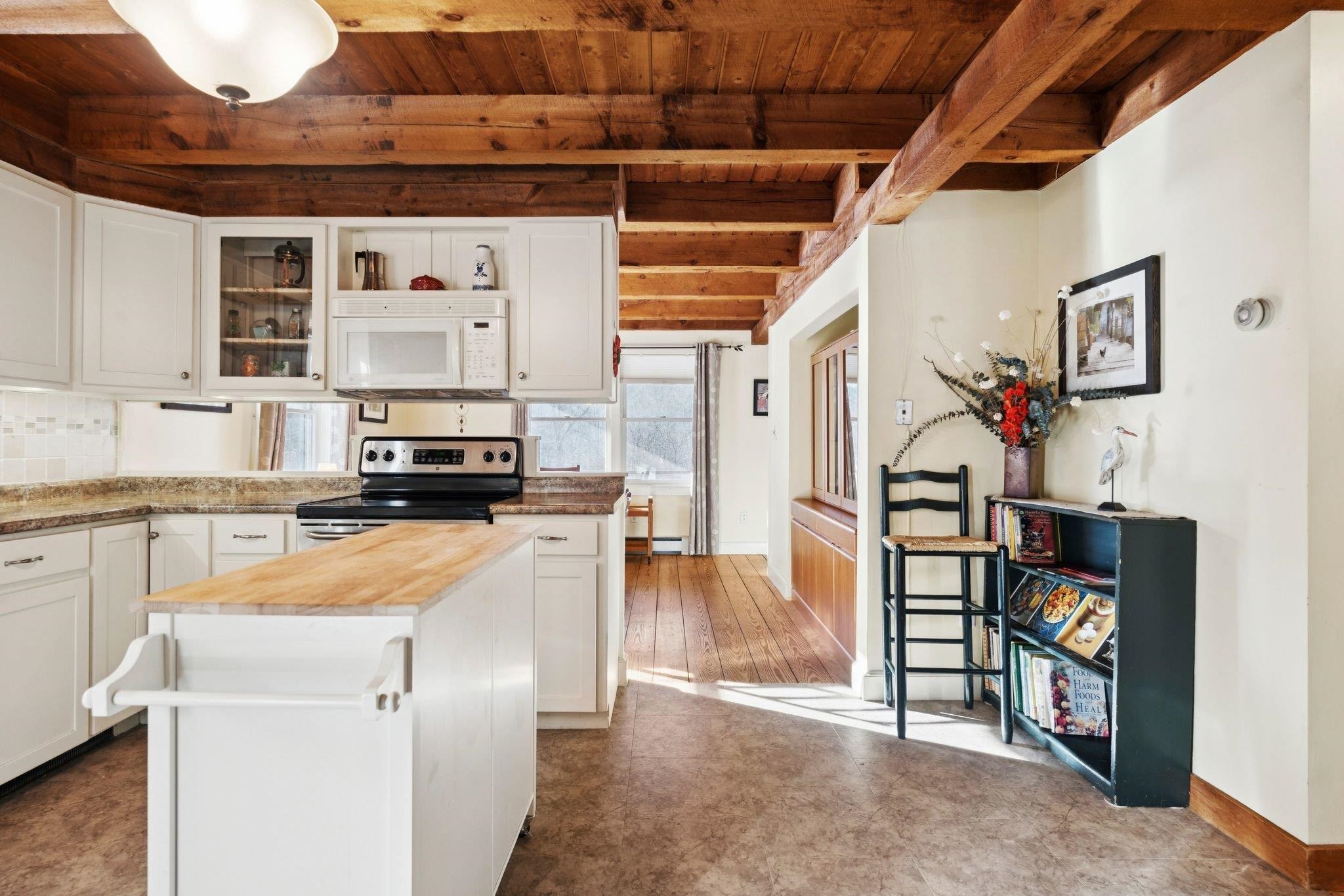 8 Laclair Drive