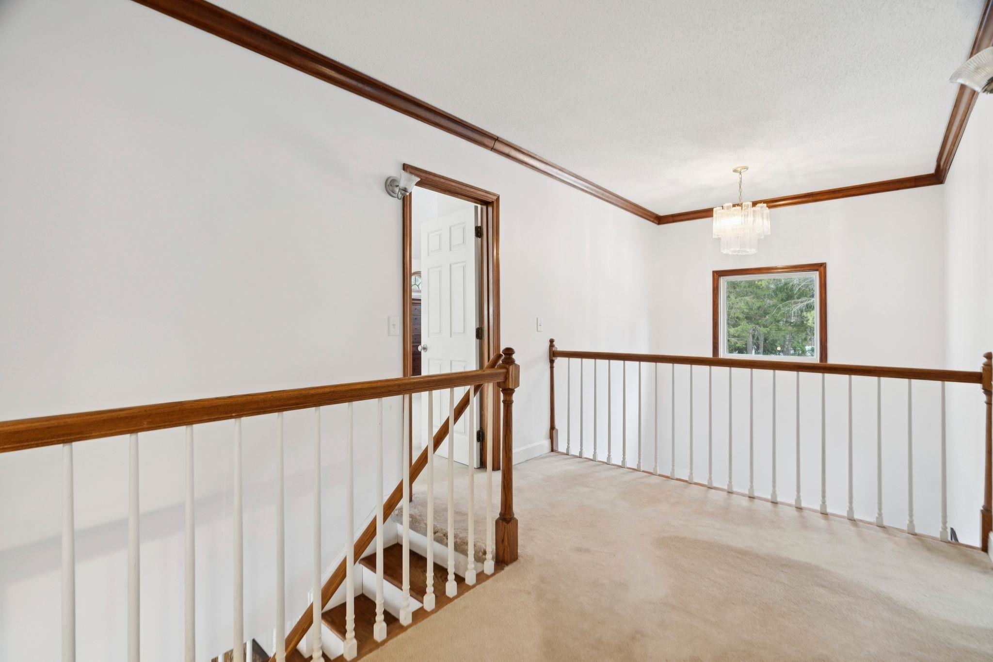 34 Meadowbrook Road