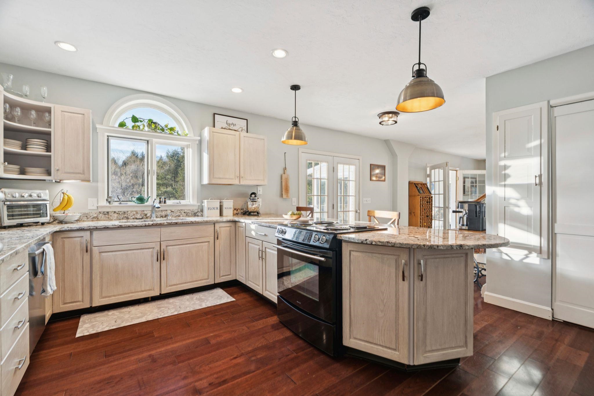 34 Meadowbrook Road