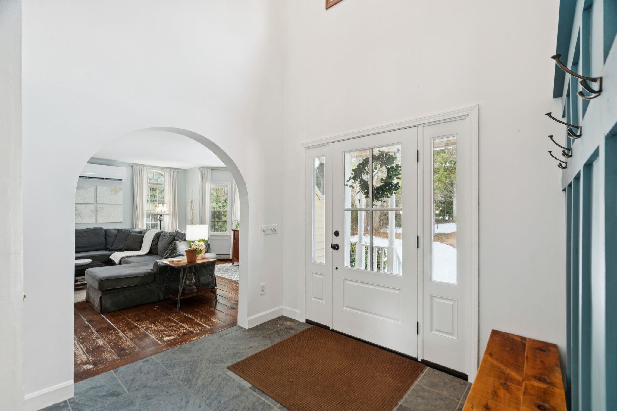 34 Meadowbrook Road