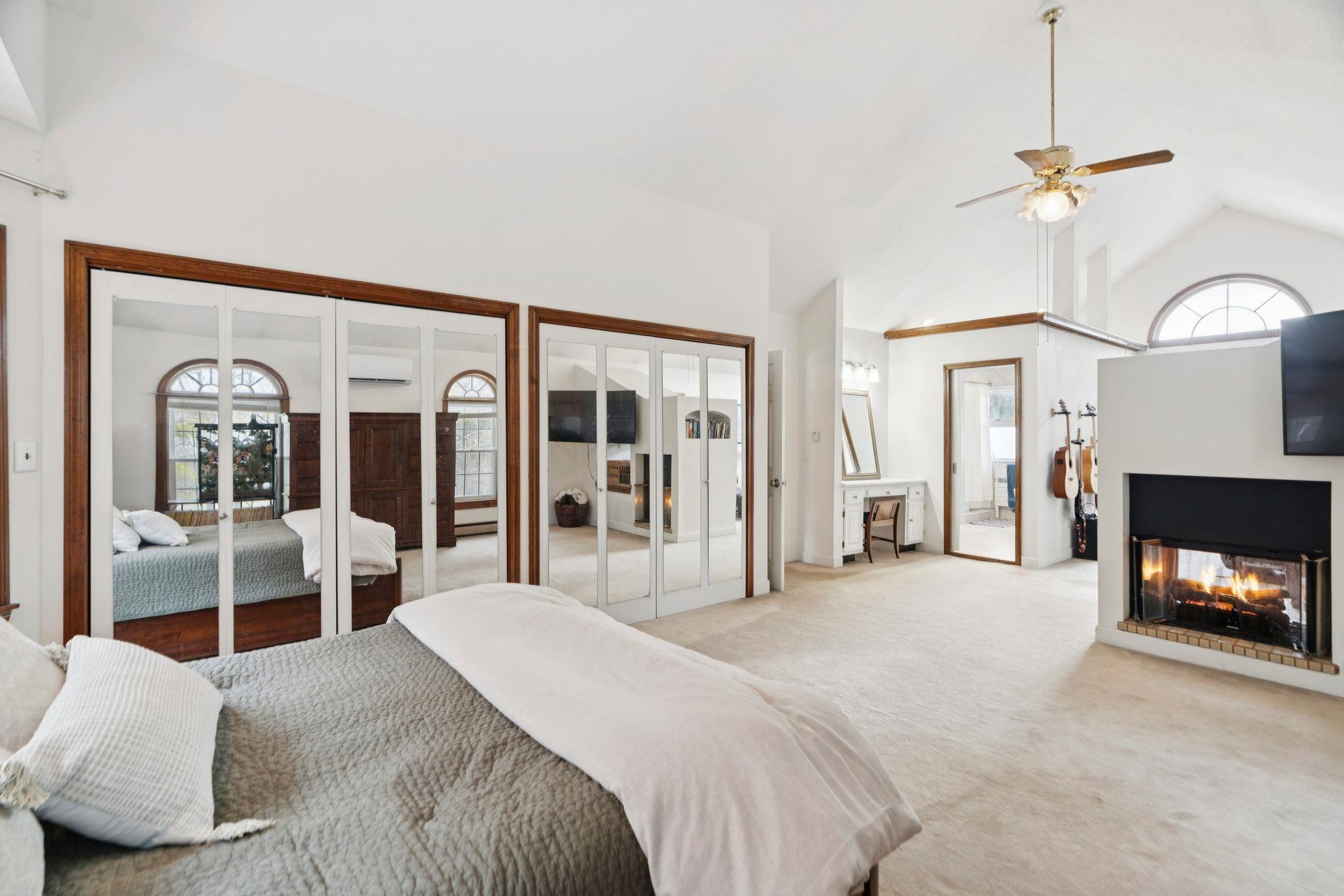 34 Meadowbrook Road