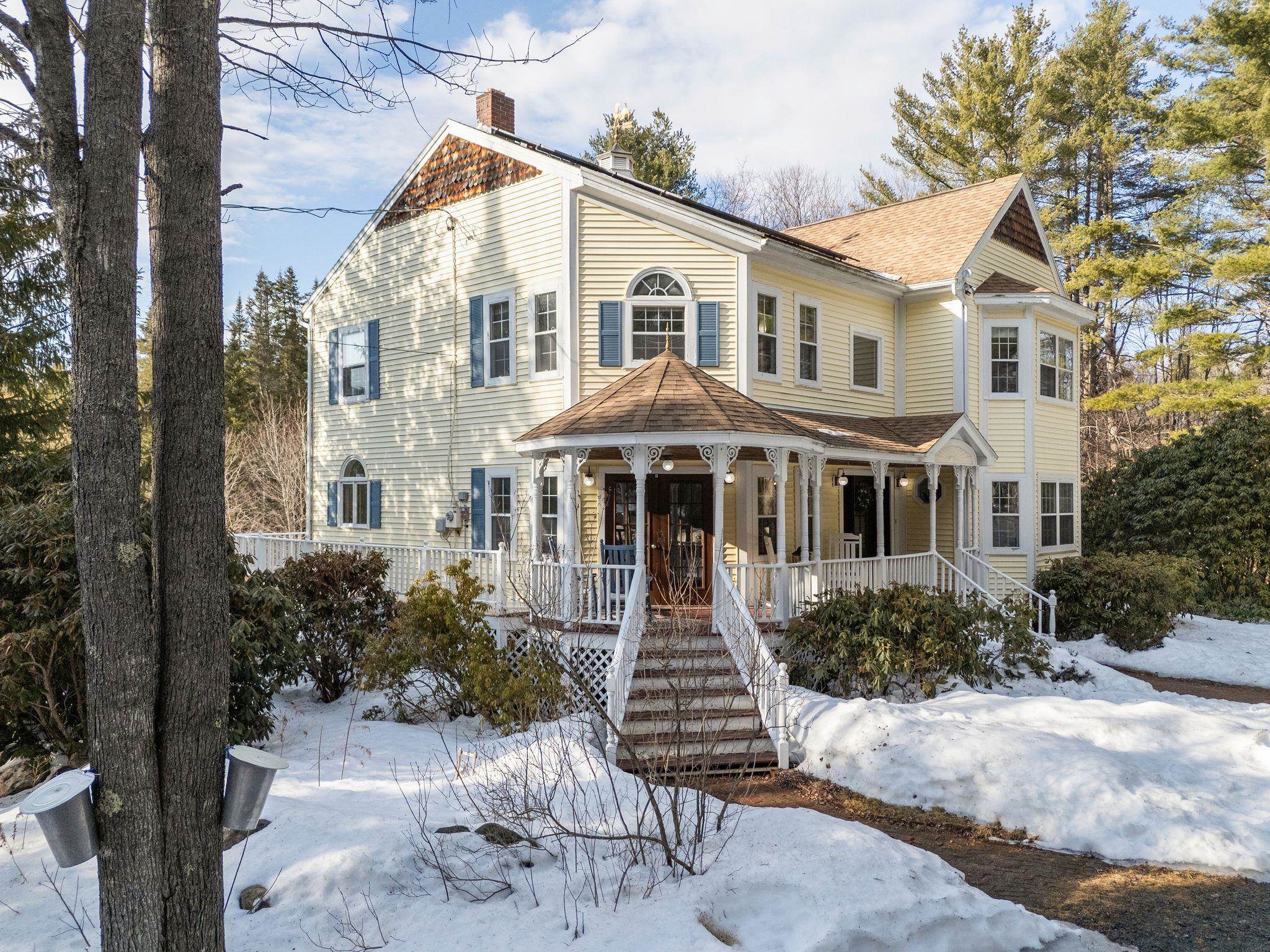 34 Meadowbrook Road