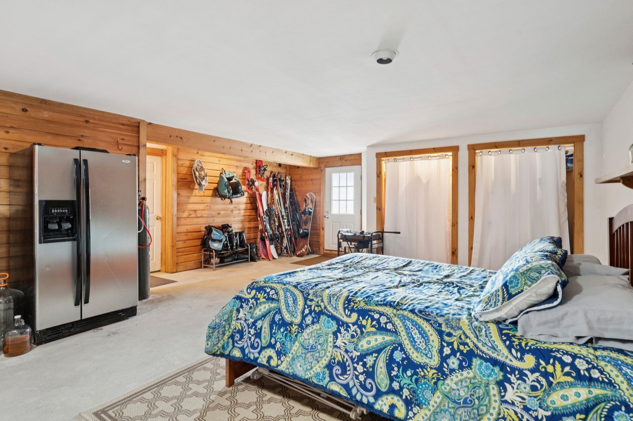 34 Meadowbrook Road
