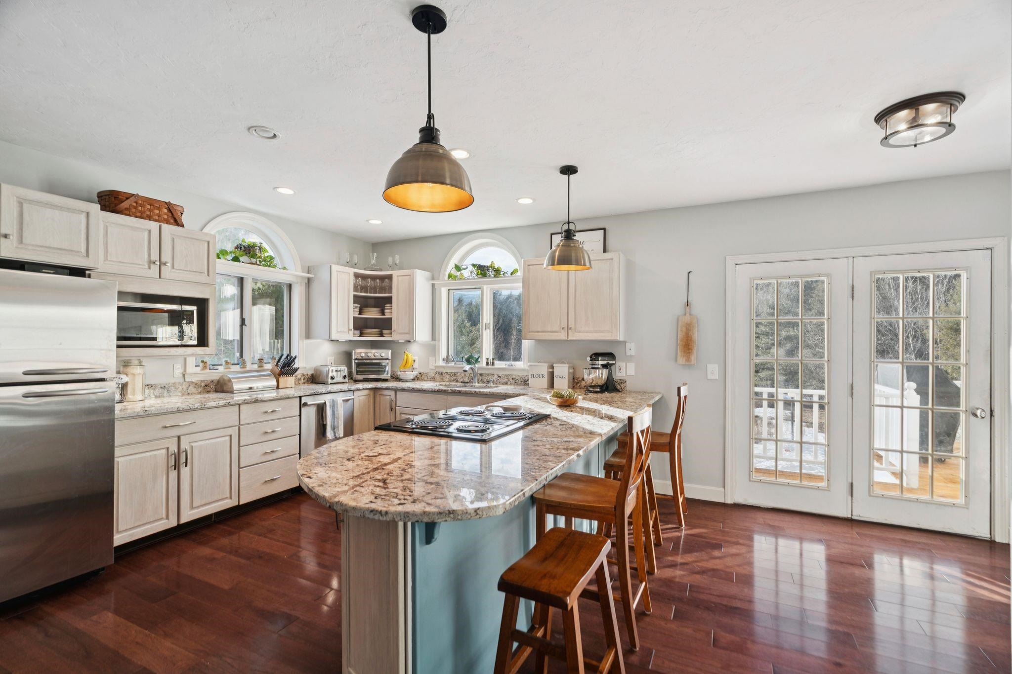 34 Meadowbrook Road