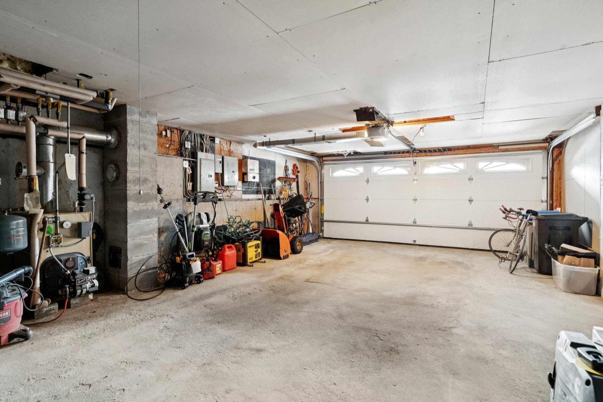 34 Meadowbrook Road