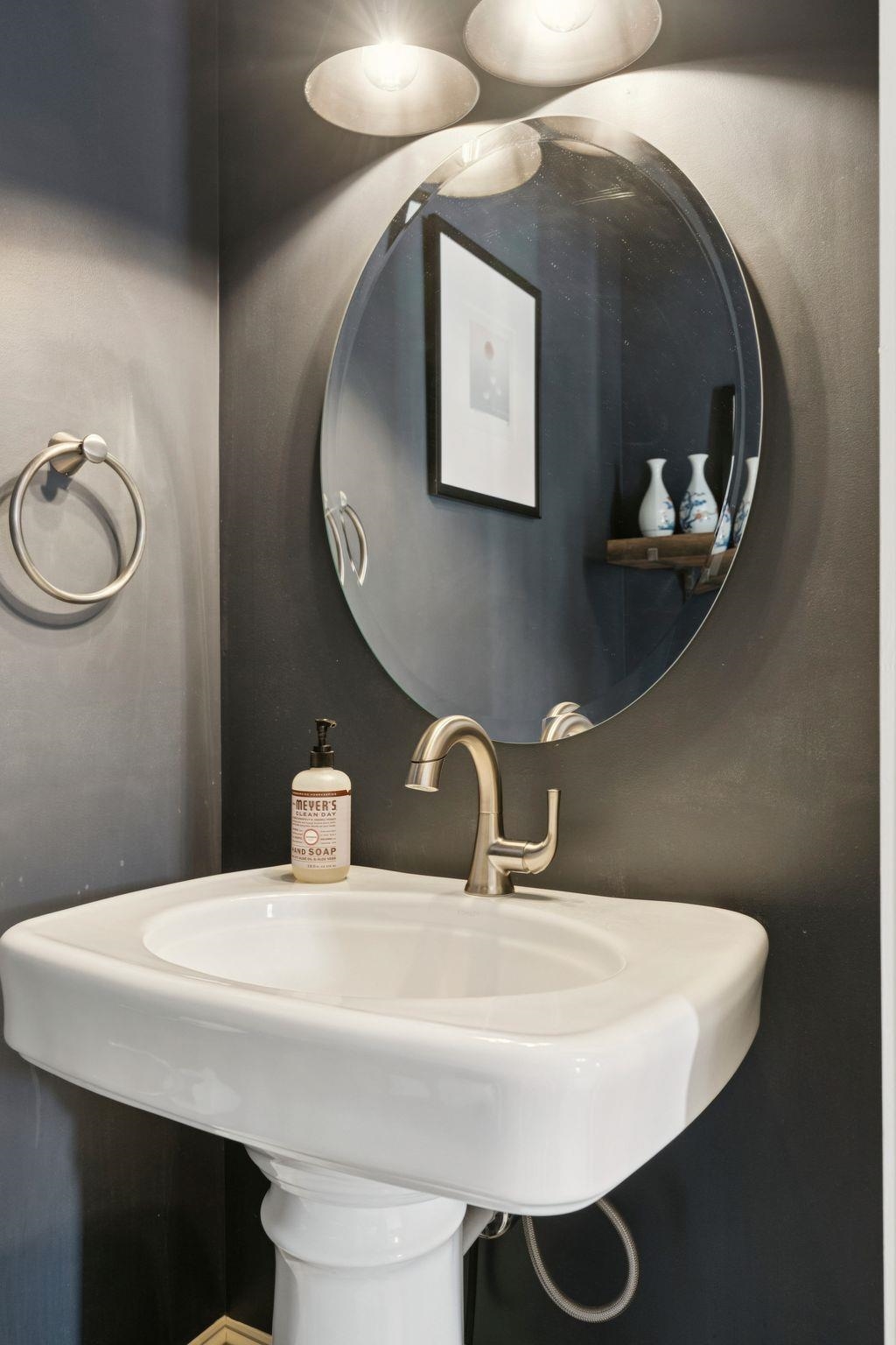 235 Main Street Unit: 2