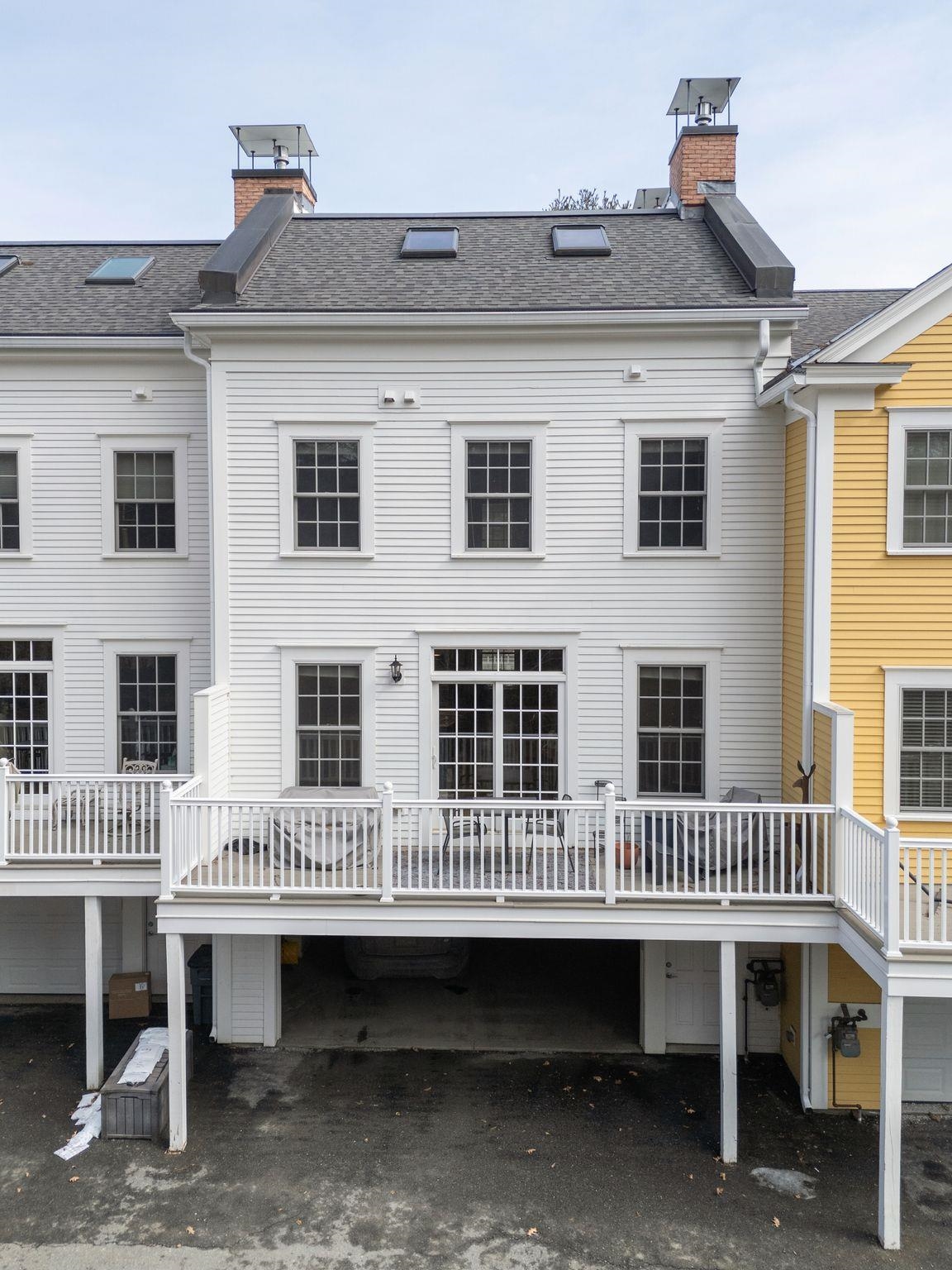 235 Main Street Unit: 2