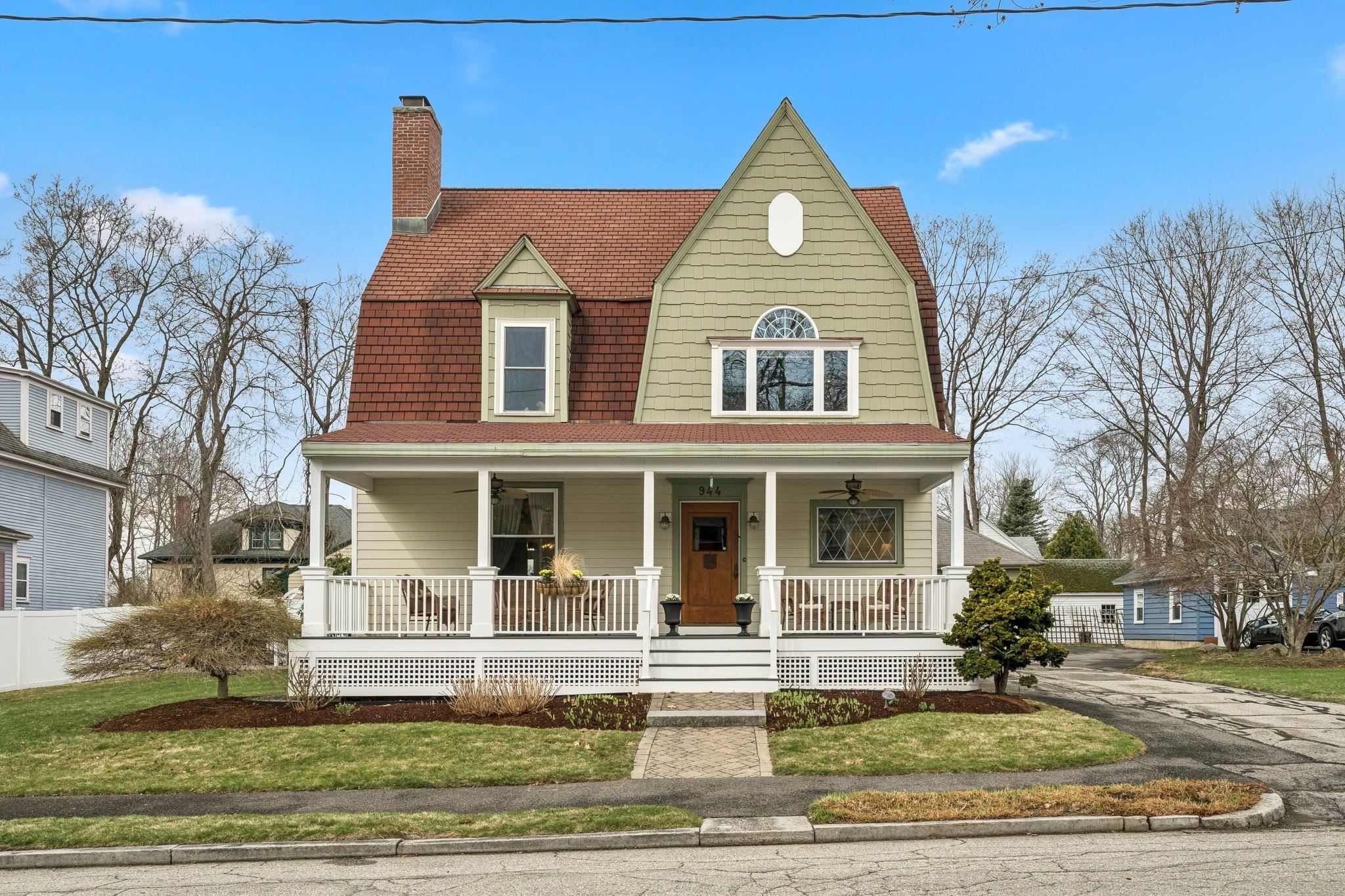 944 Chestnut Street