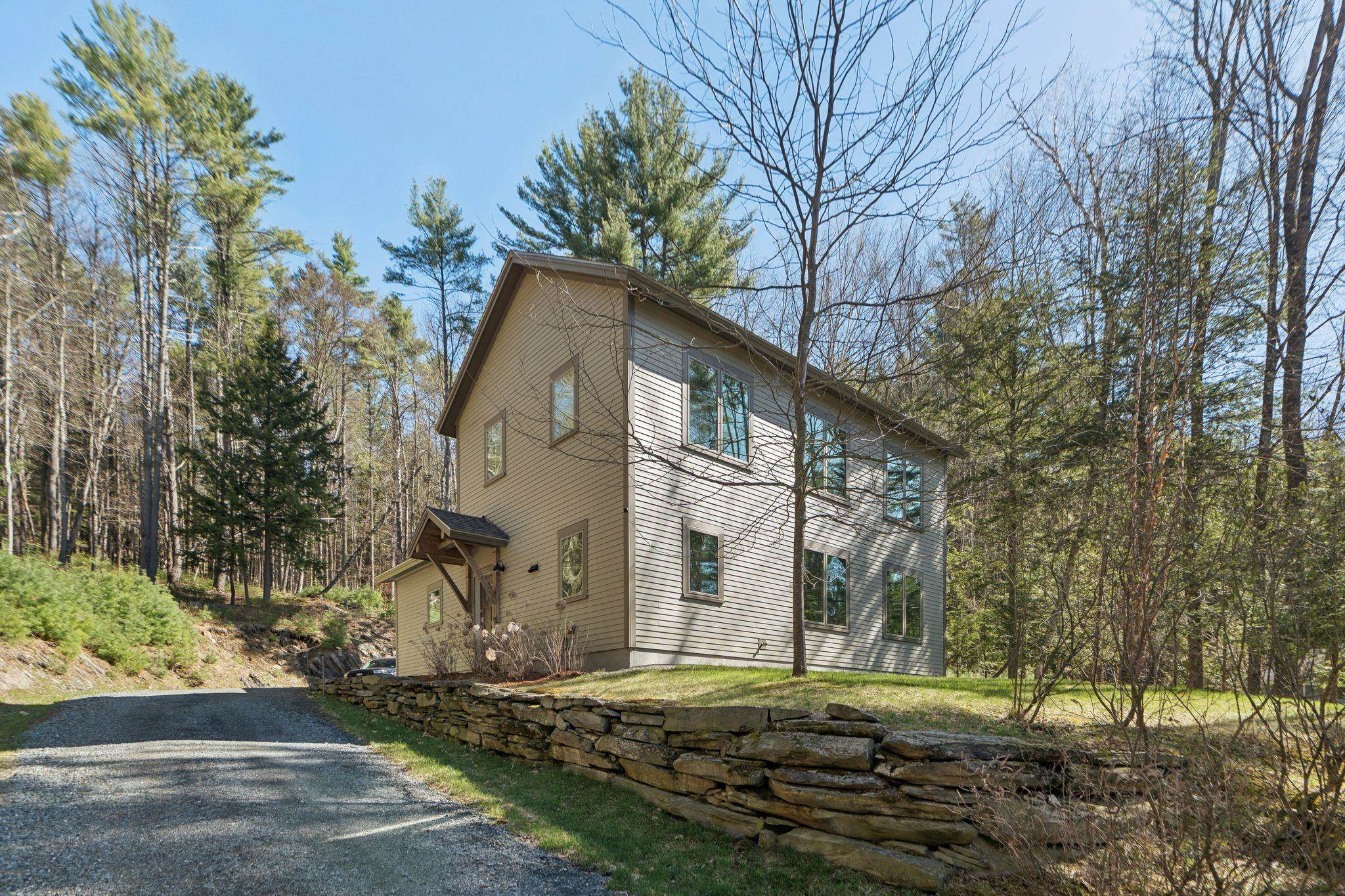 207 Hartness Way