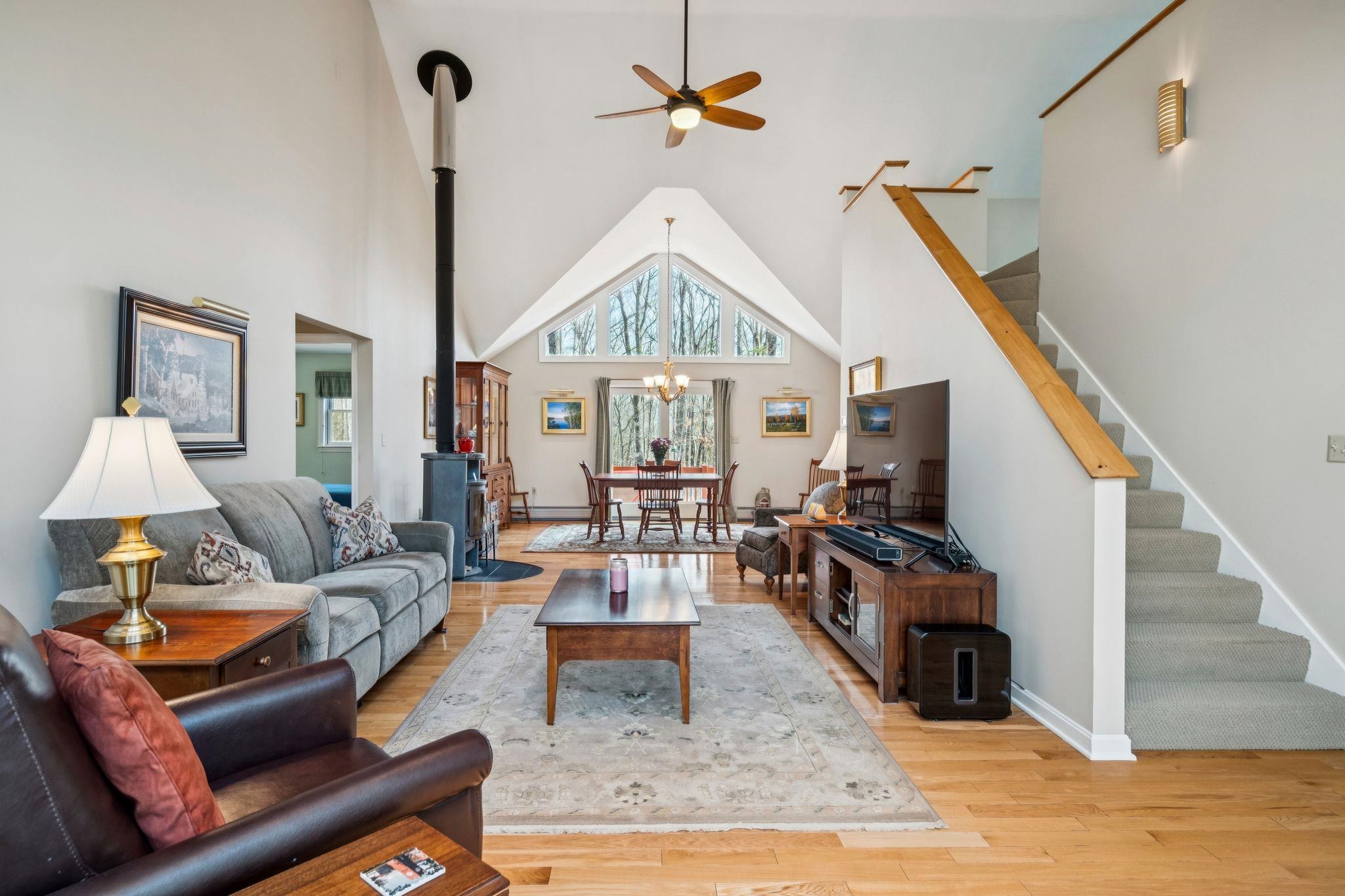 28 Summit Drive