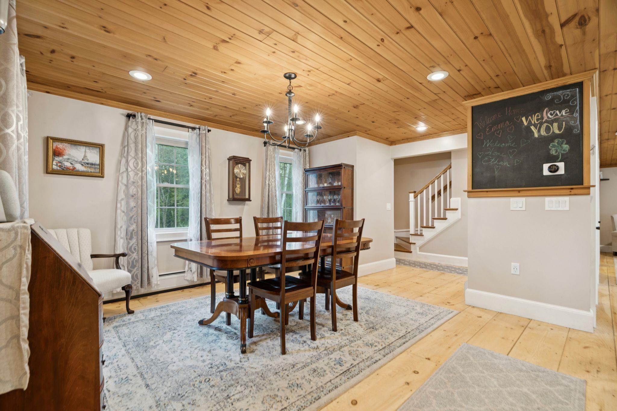 137 Woodland Heights