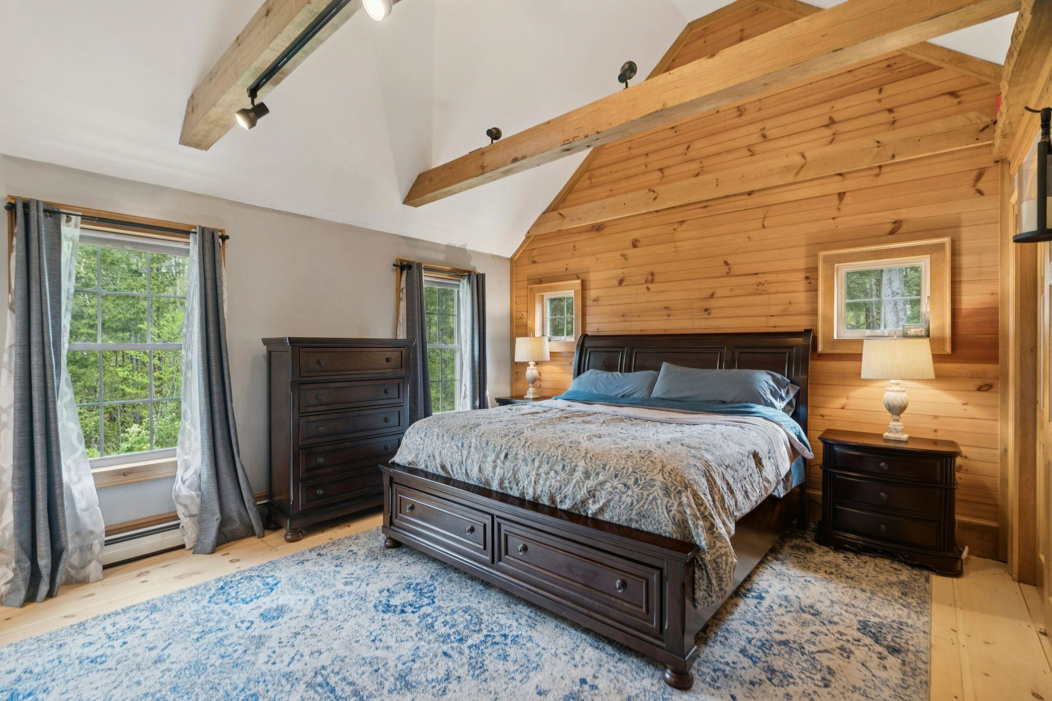 137 Woodland Heights