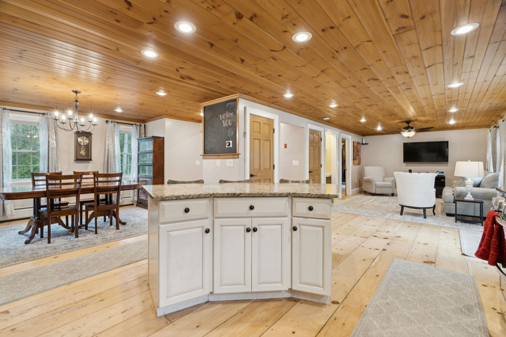 137 Woodland Heights
