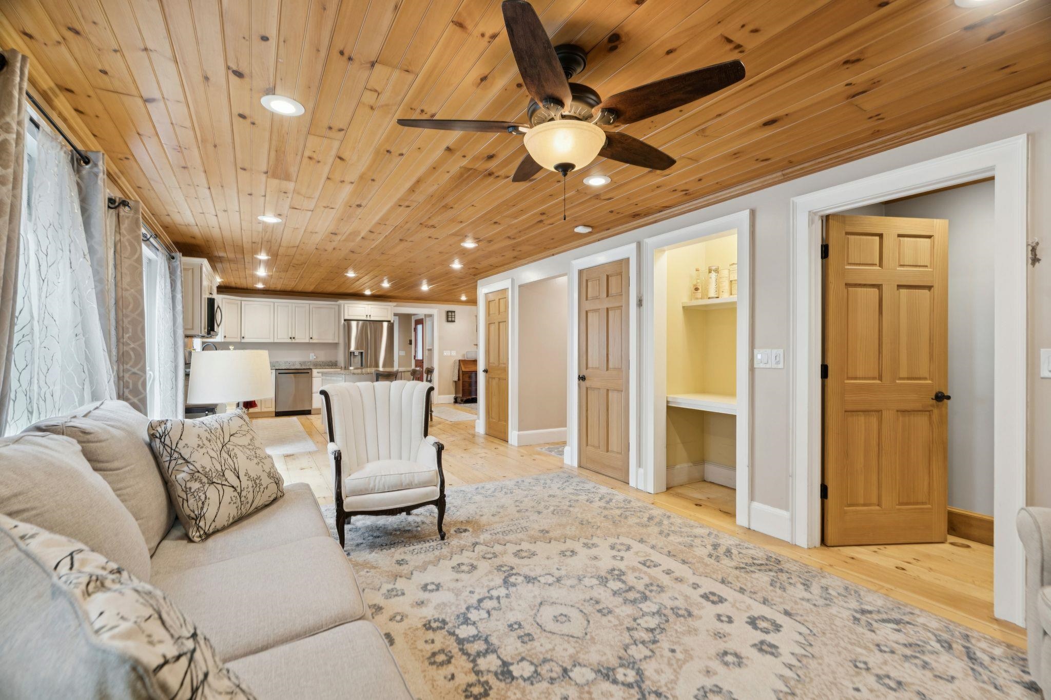 137 Woodland Heights