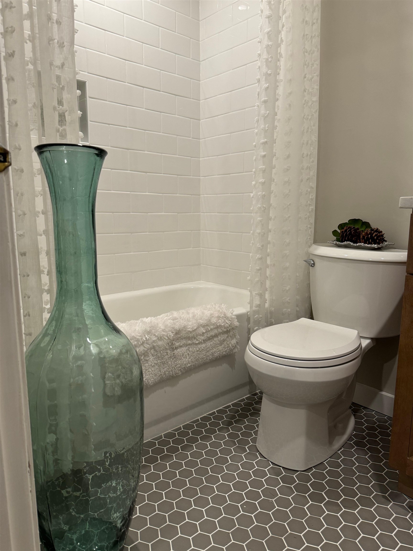 30 Wolf Road Unit: 612
