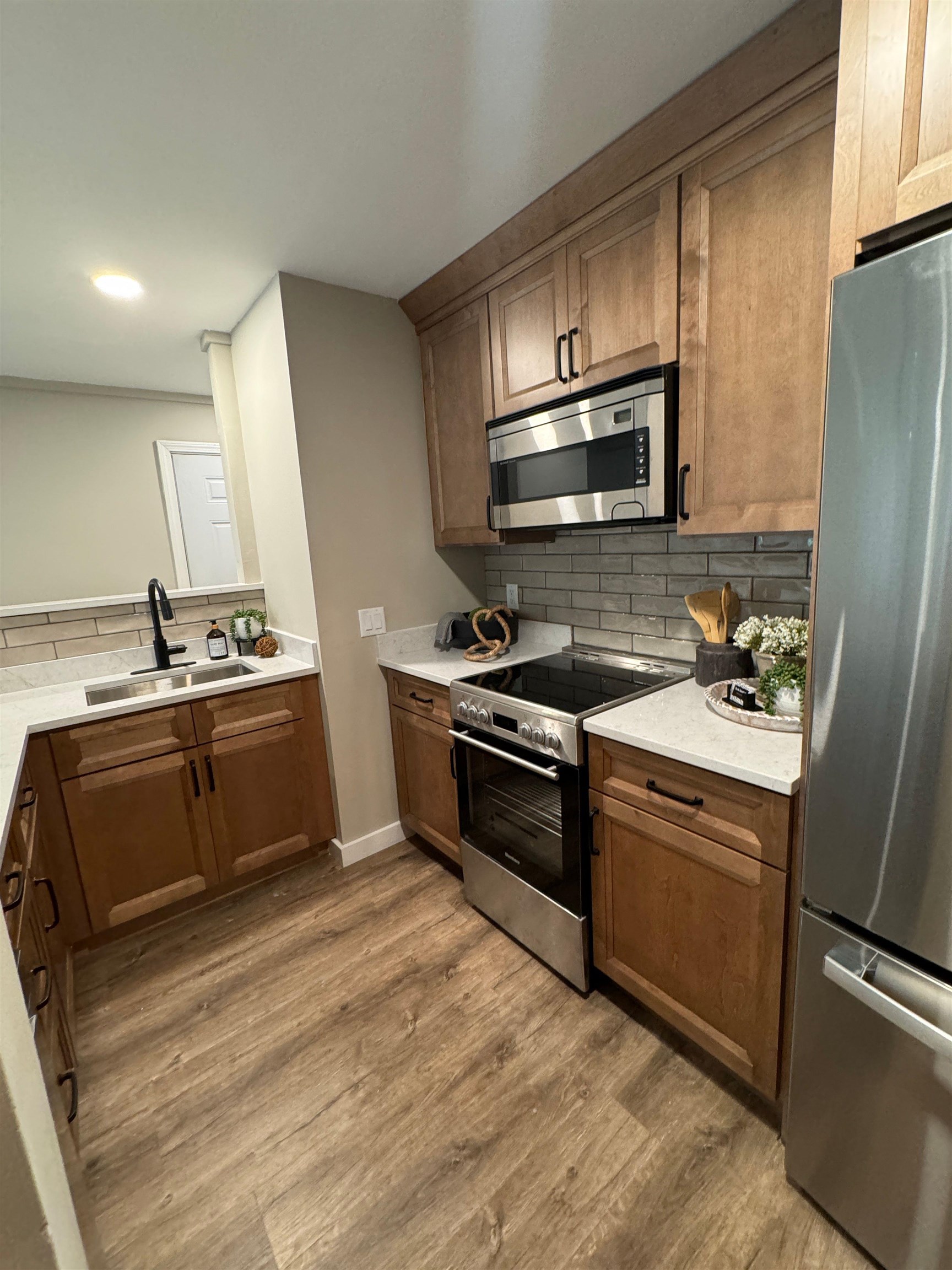 30 Wolf Road Unit: 612