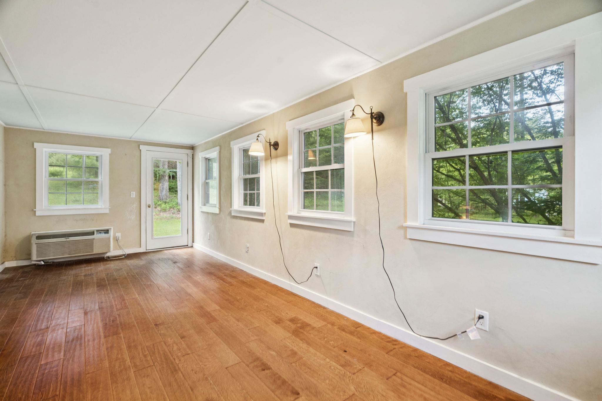 25 Pinneo Hill Road