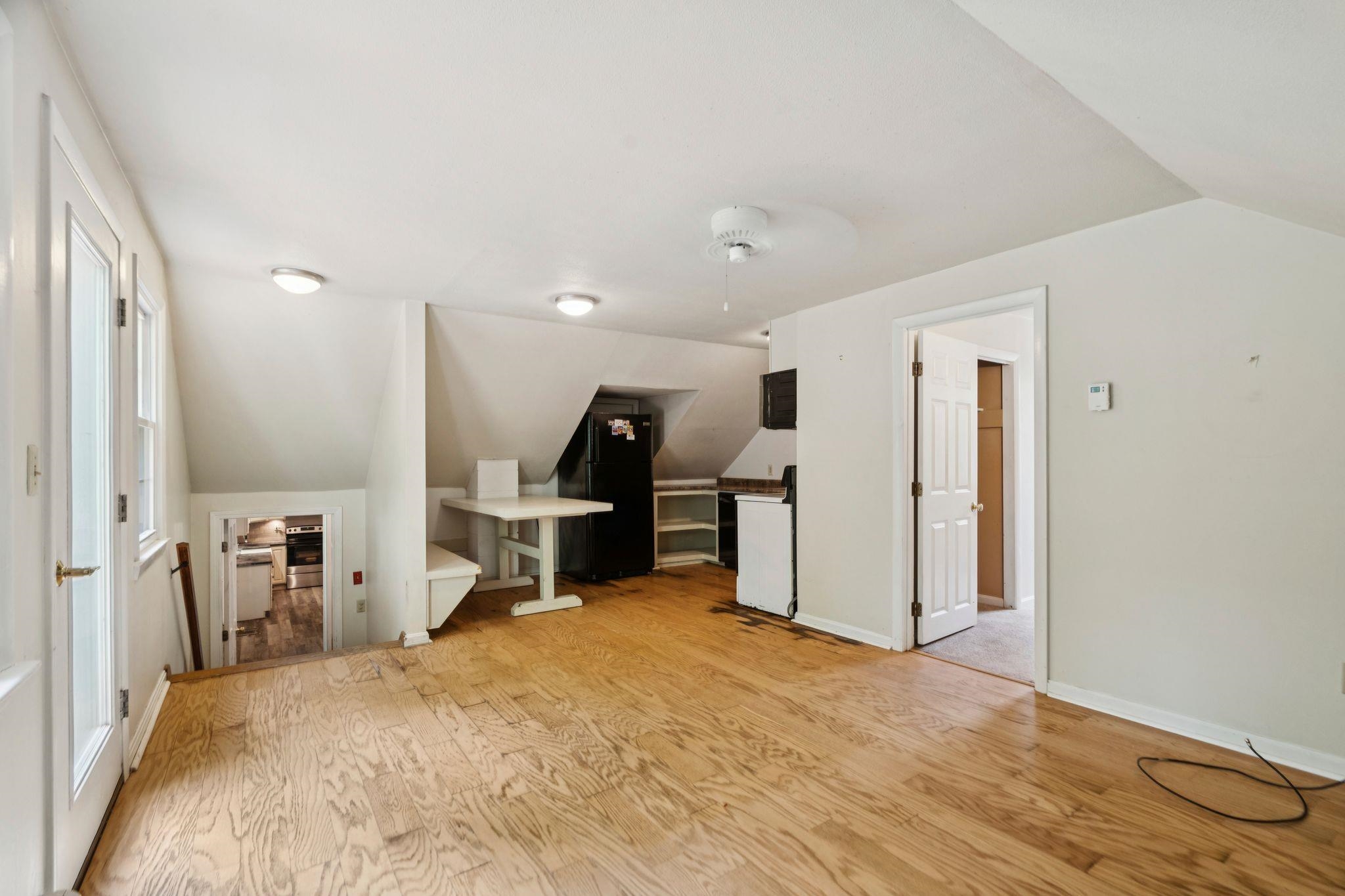 25 Pinneo Hill Road