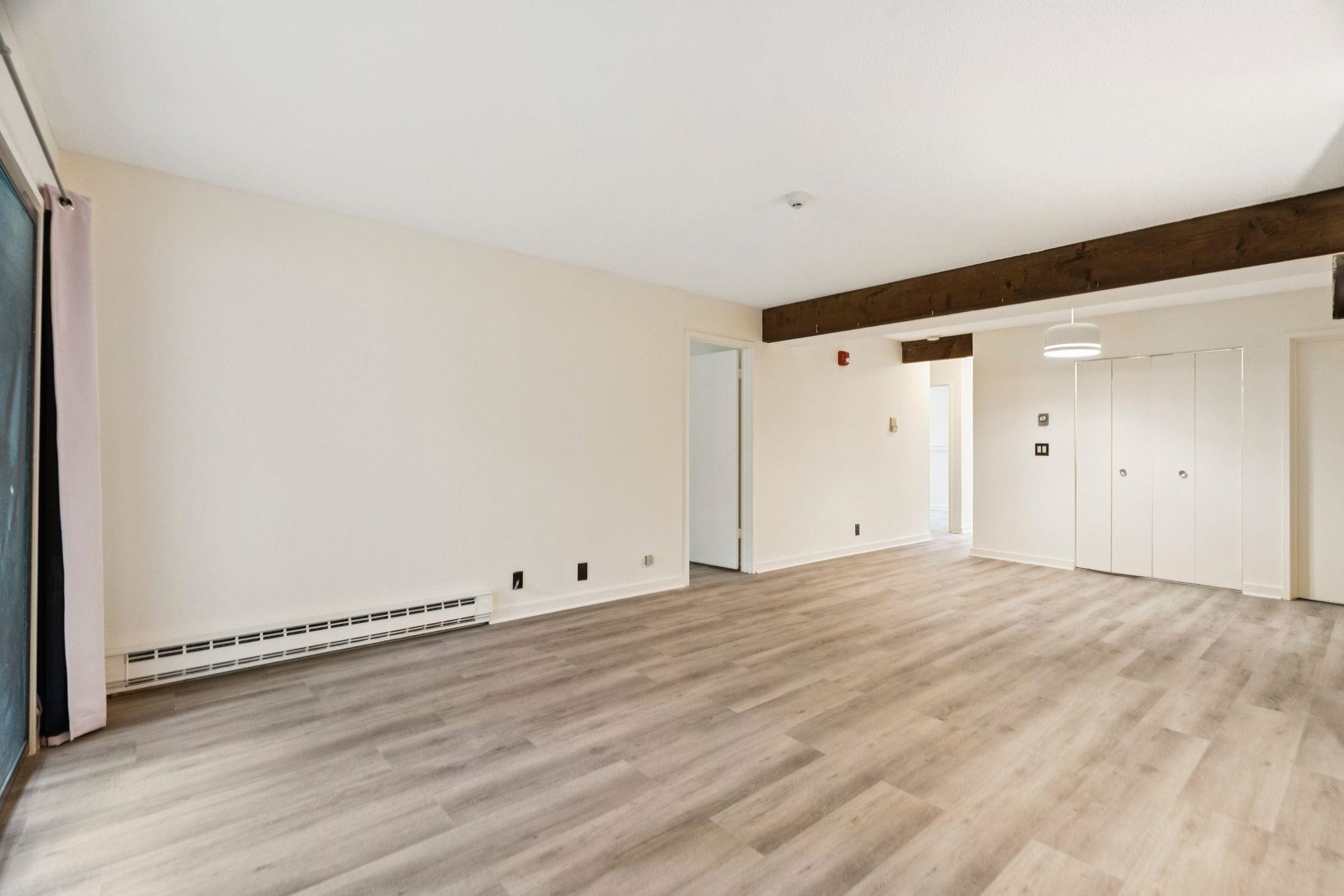 310 Brook Hollow Unit: 310