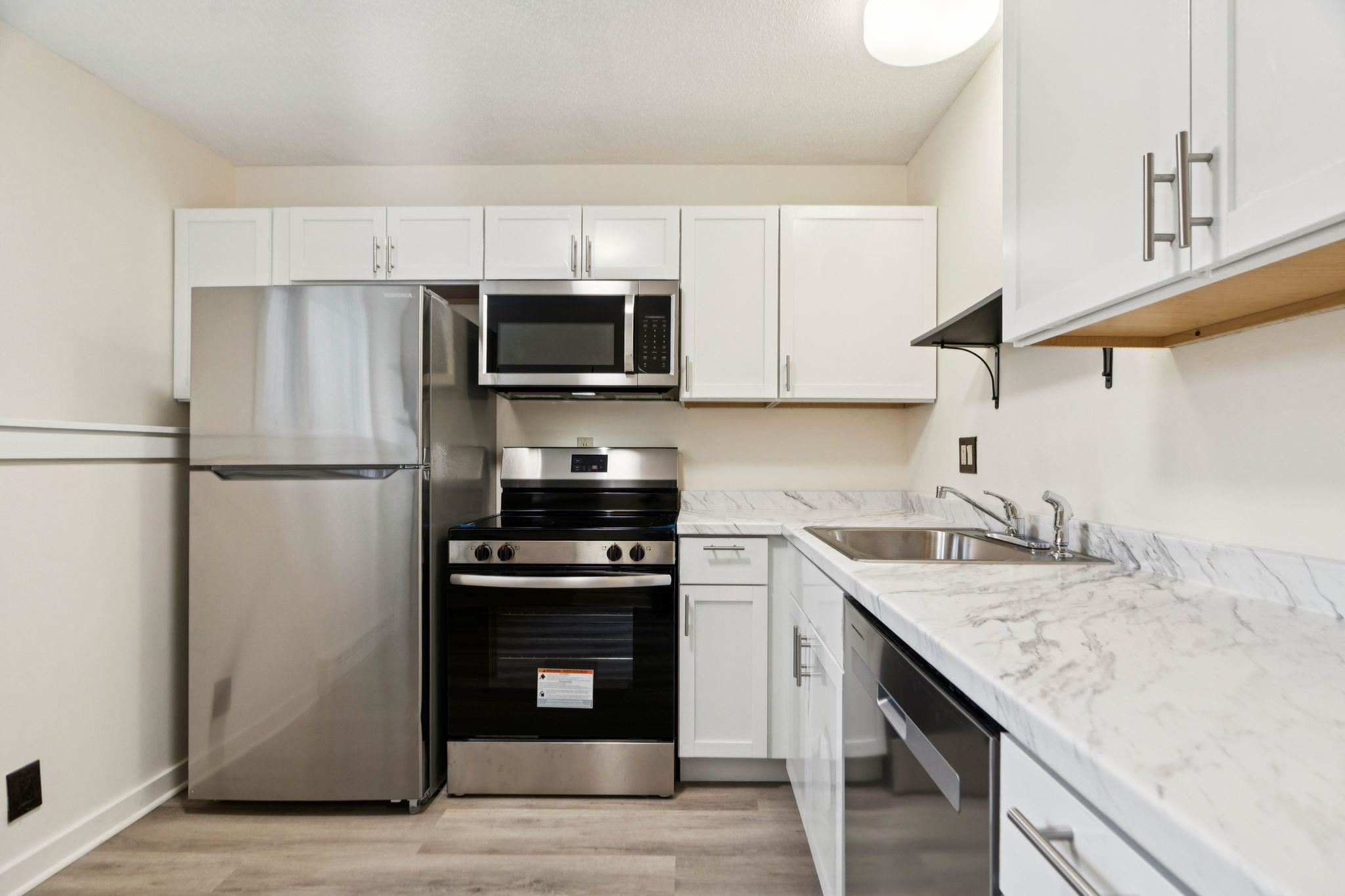 310 Brook Hollow Unit: 310
