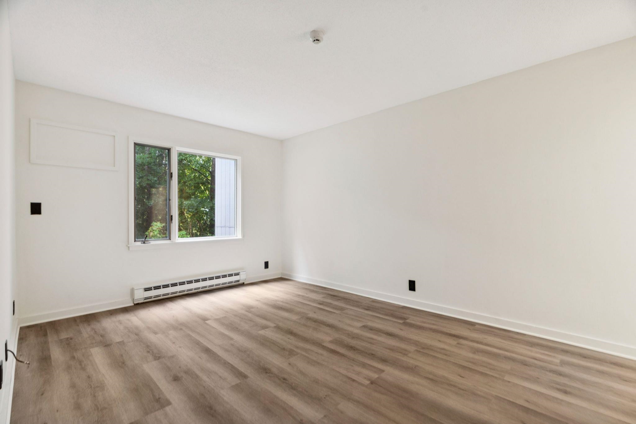310 Brook Hollow Unit: 310