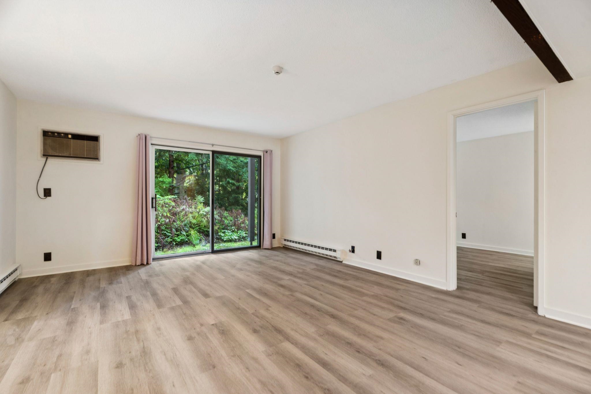 310 Brook Hollow Unit: 310