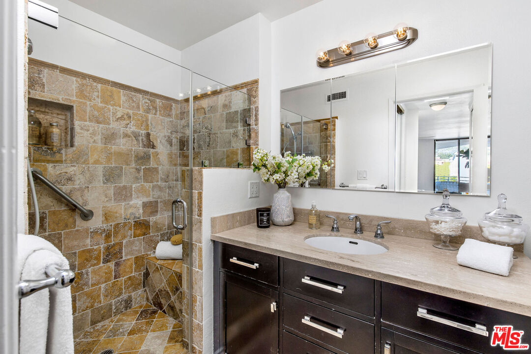 15480 Antioch St Unit: 304