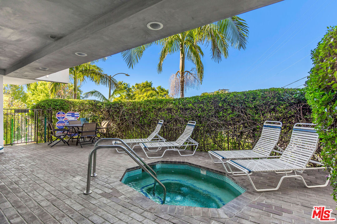 15480 Antioch St Unit: 304