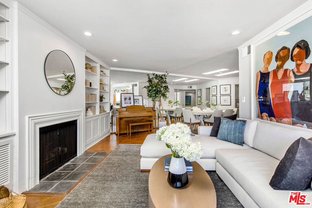 15480 Antioch St Unit: 304