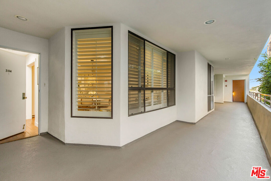 15480 Antioch St Unit: 304