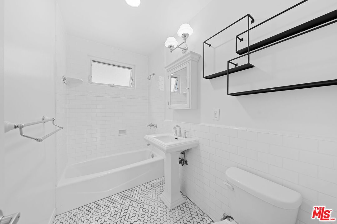 11901 Nebraska Ave Unit: 3