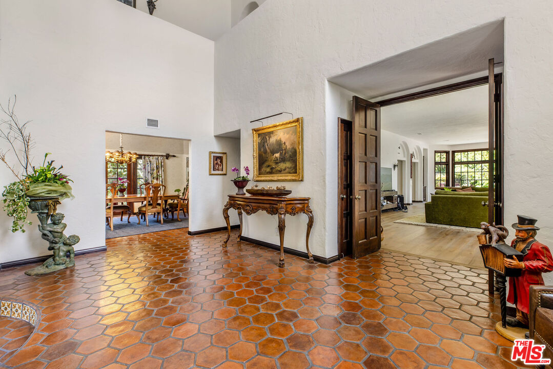 17447 Camino De Yatasto