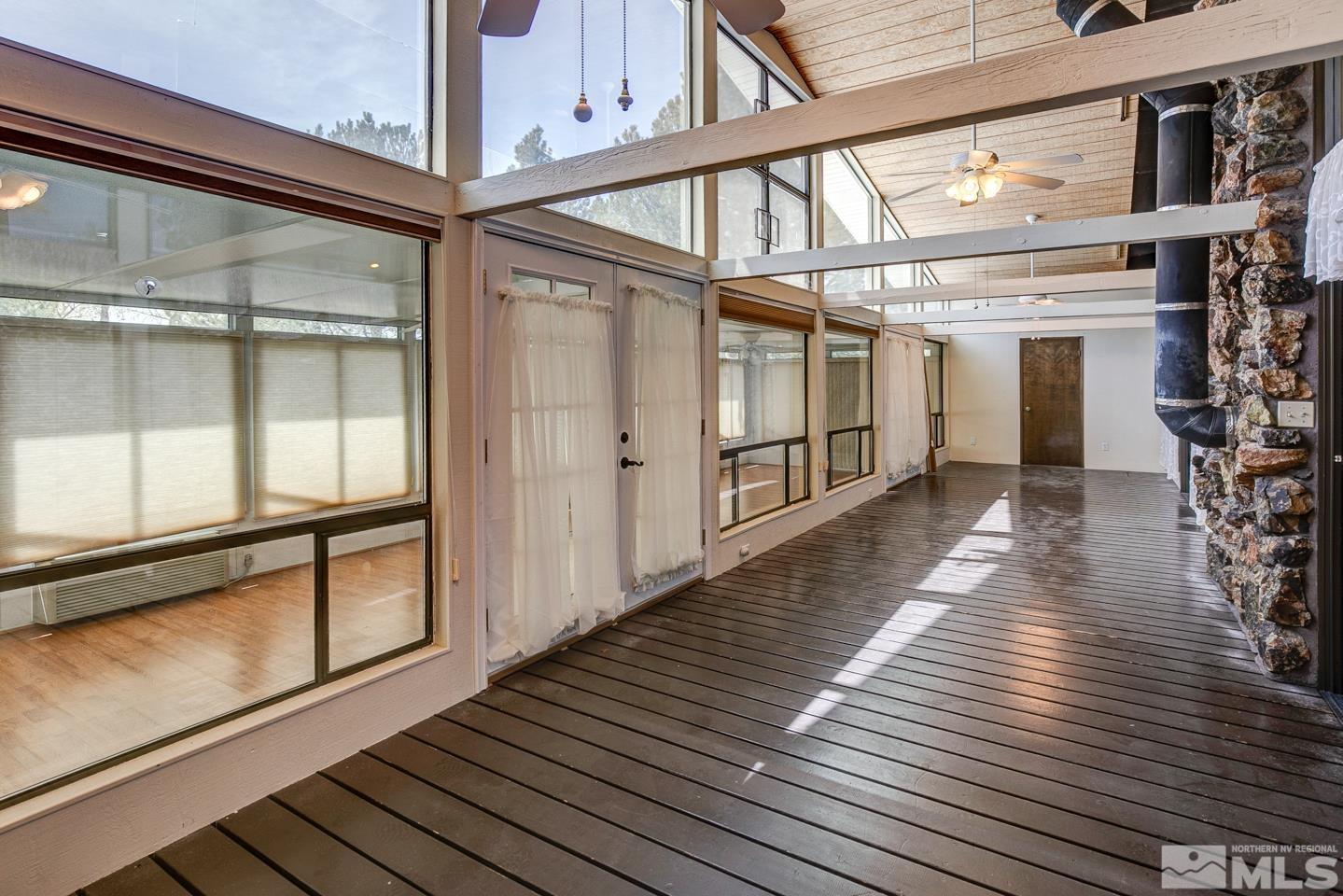 1129 Rice Road